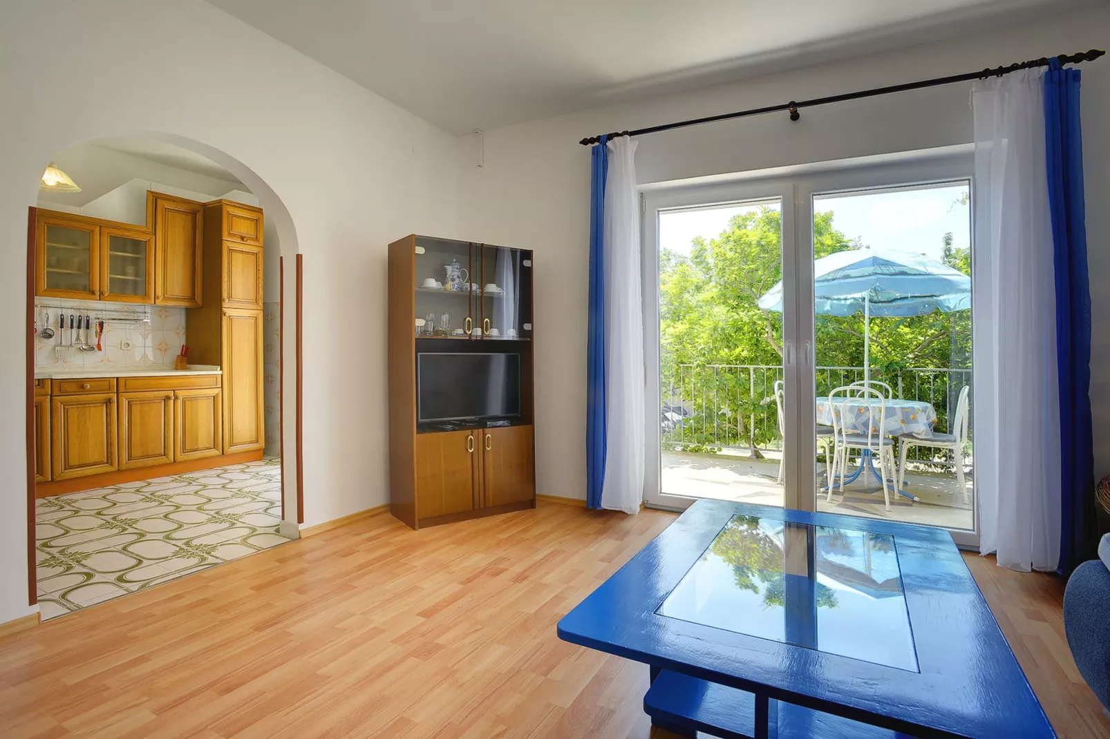 Danilo A1-Living room