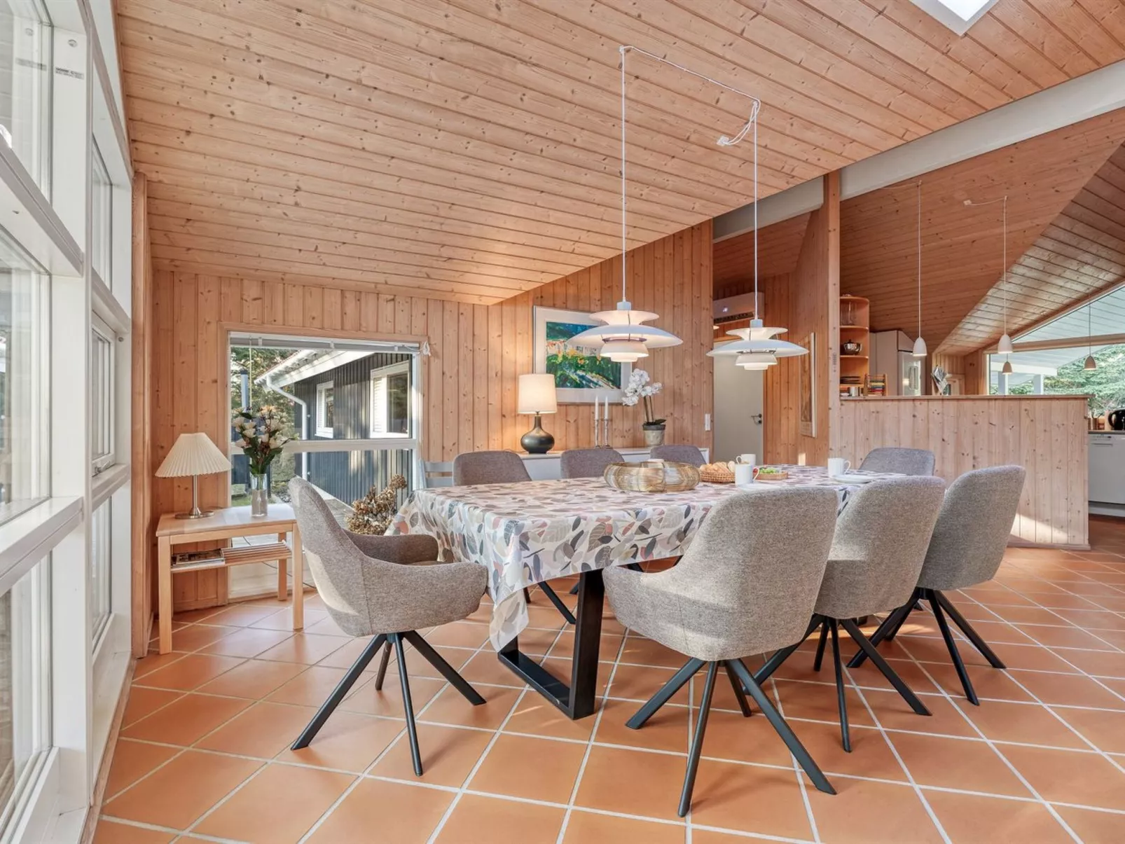 "Hollie" - 75m from the sea-Drinnen