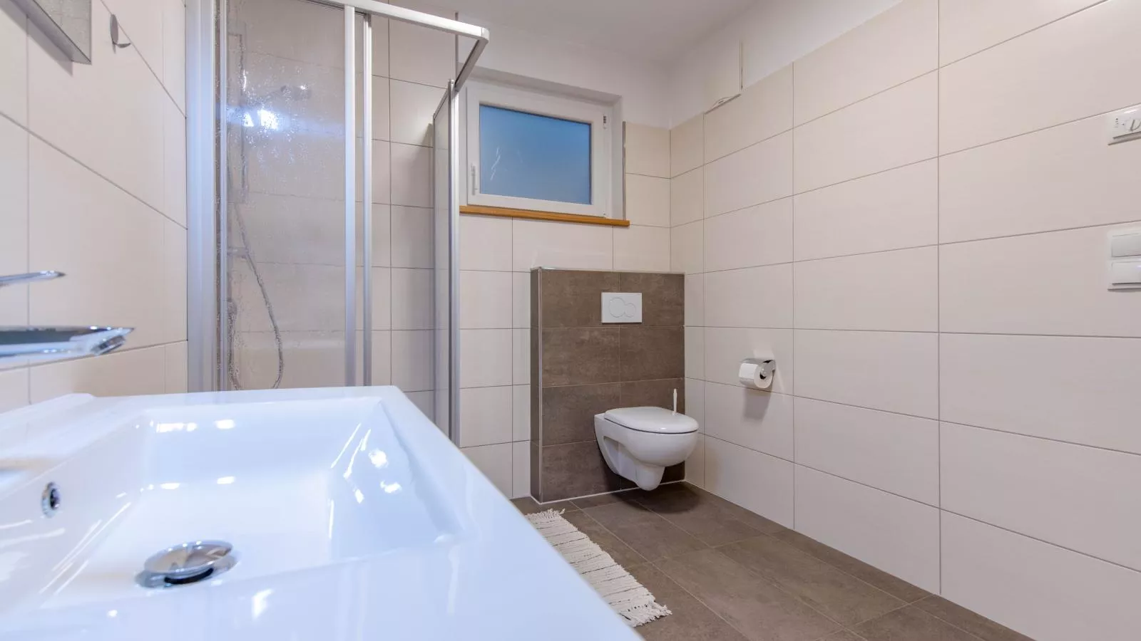 Mountain Apartment - Badezimmer