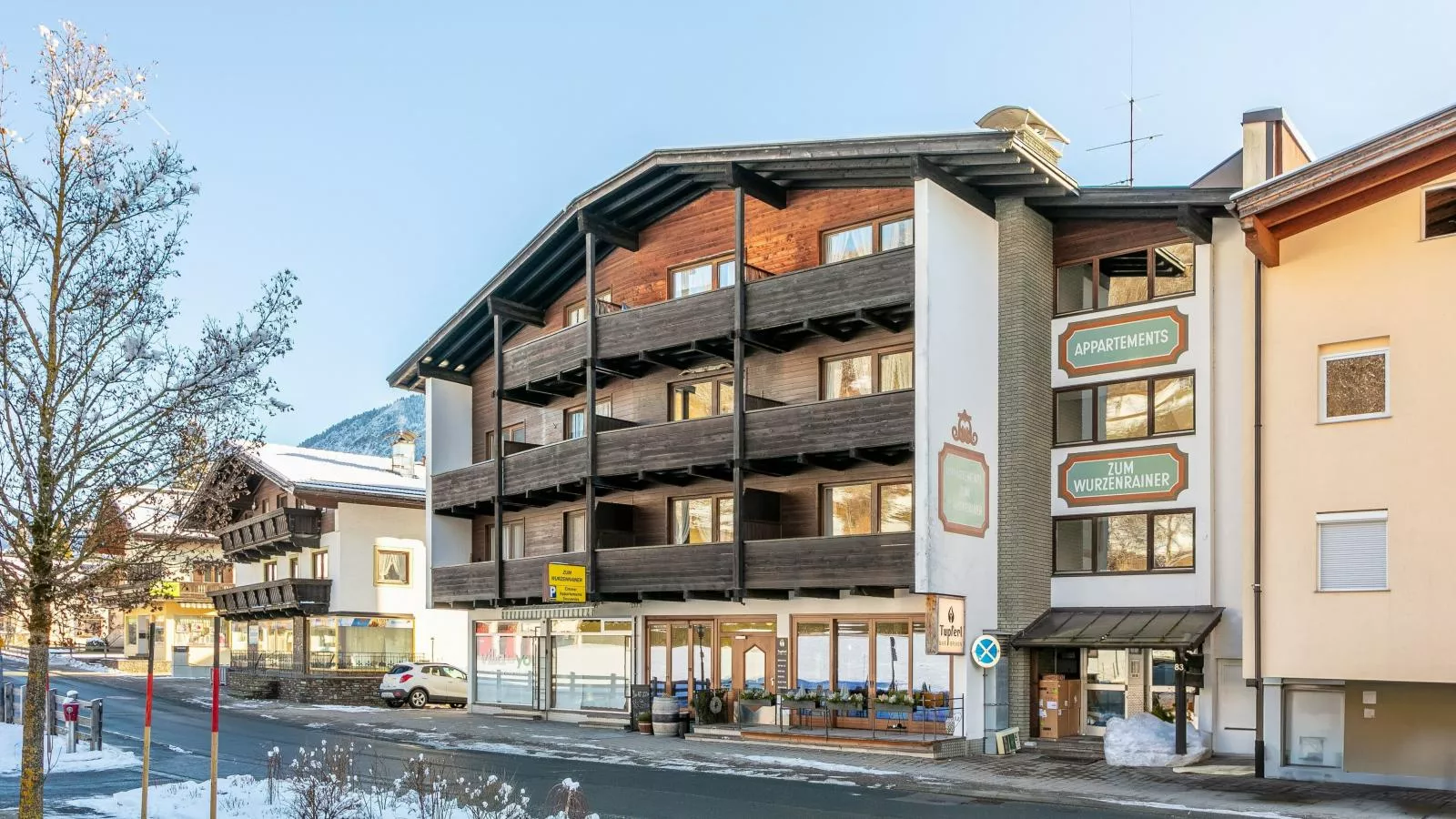 Brixen Alpin Living Top 19 - Exterior in winter