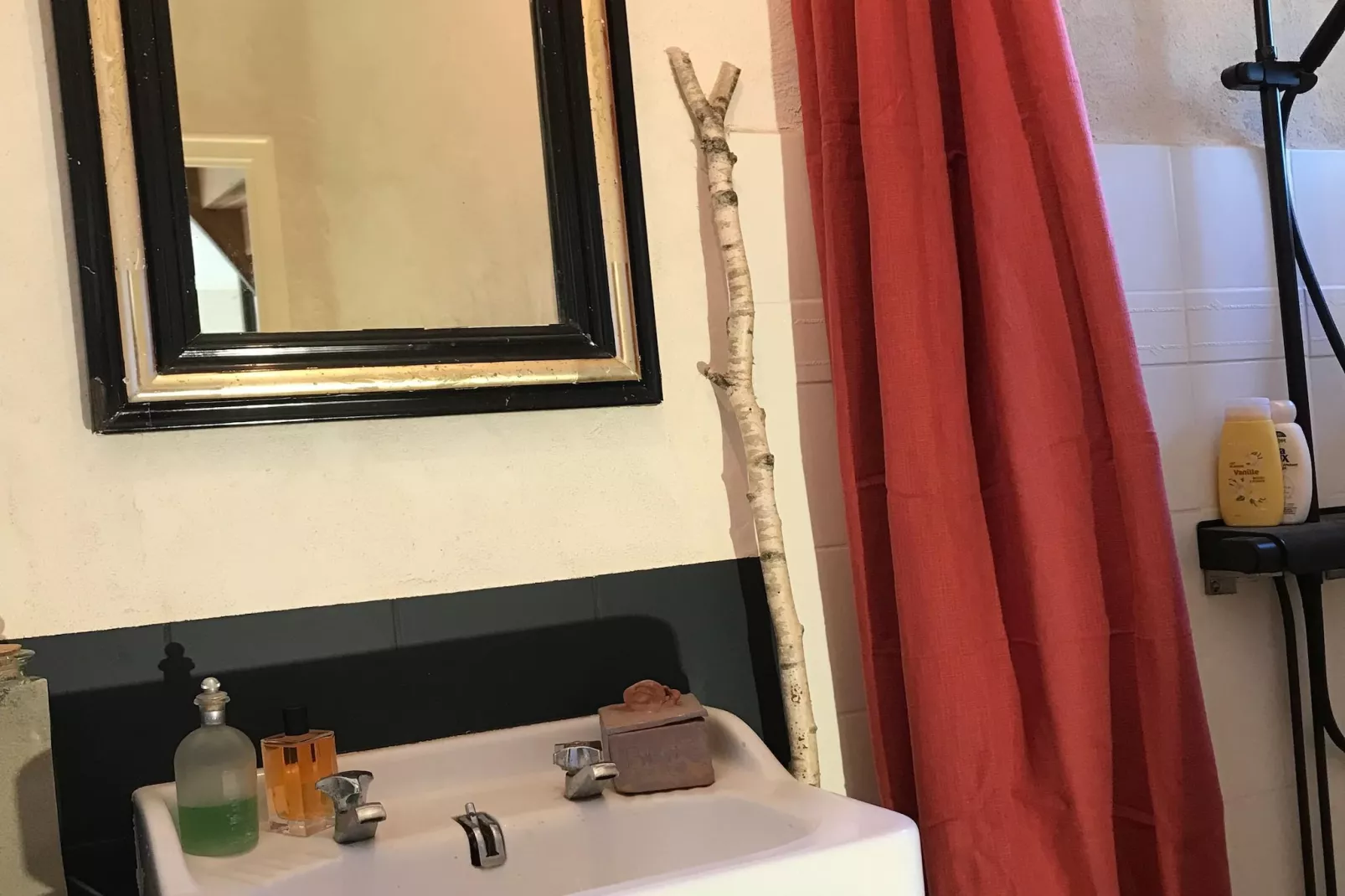 The Grange - Bathroom