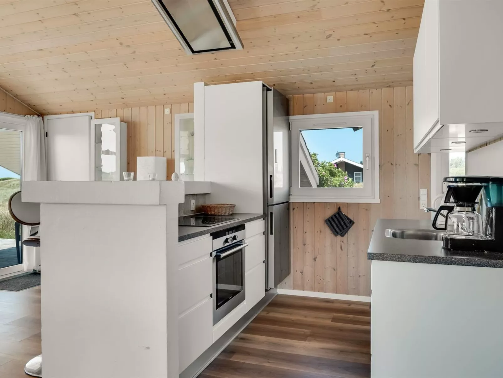 "Katla" - 400m from the sea - Inside