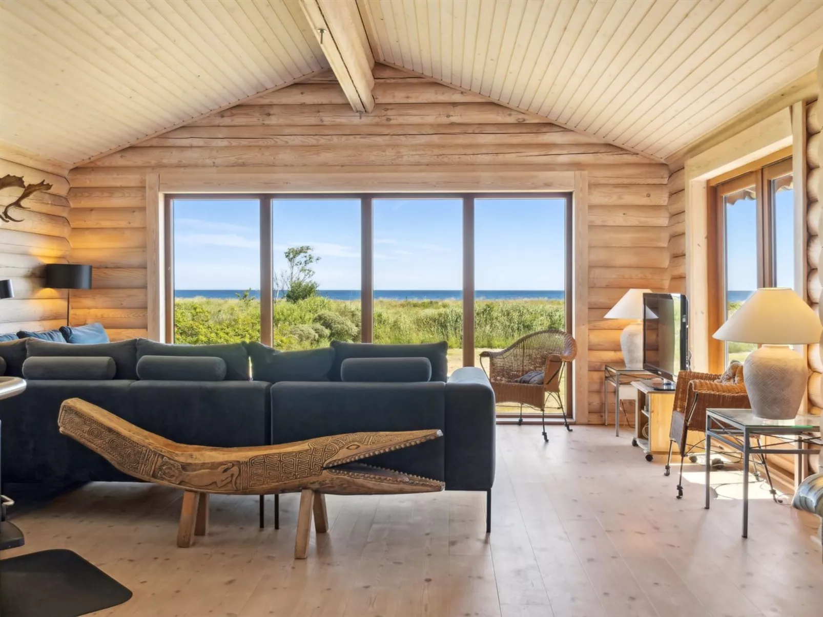 "Guthfast" - 50m from the sea - Drinnen