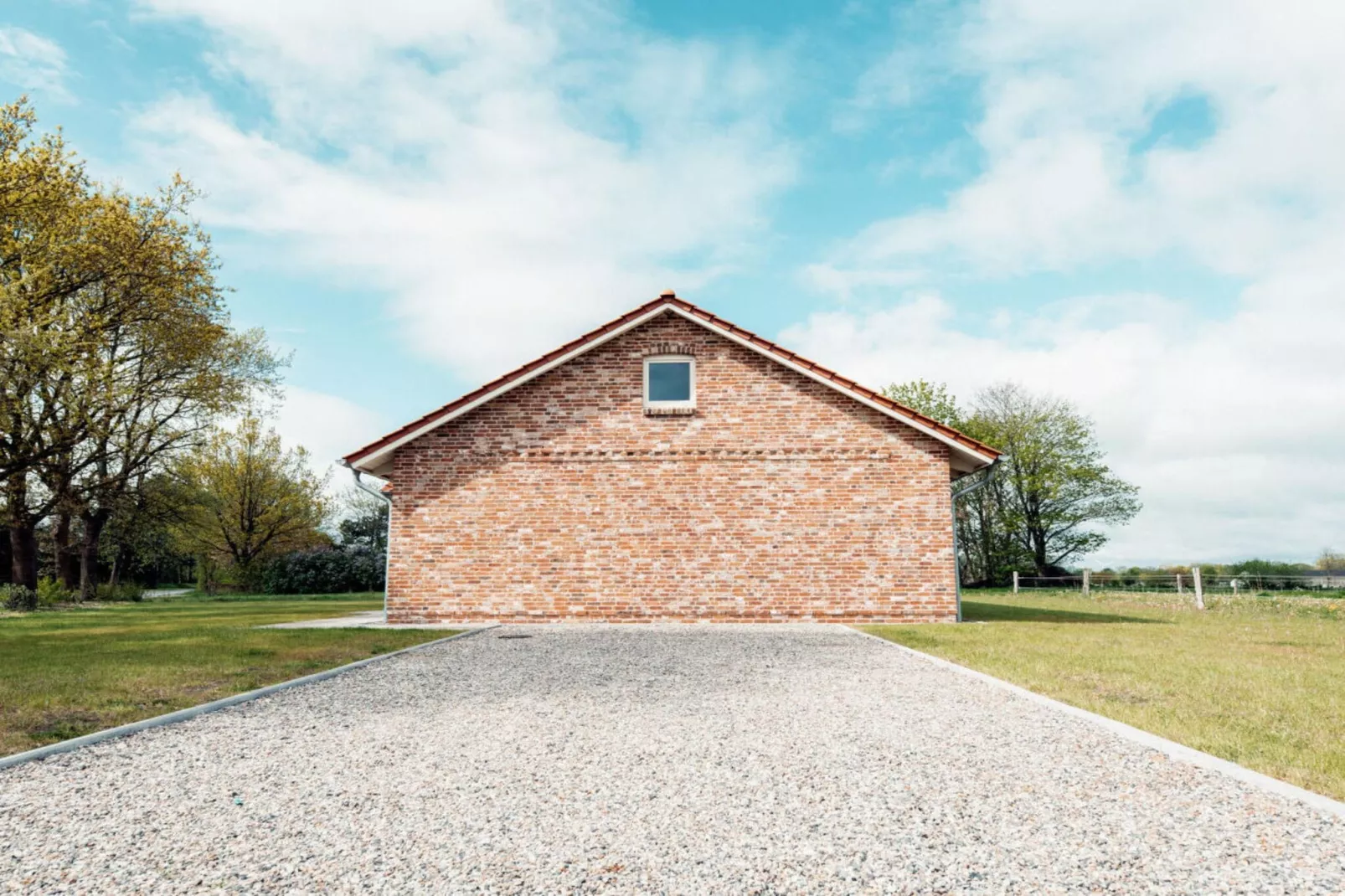 282204-View in summer