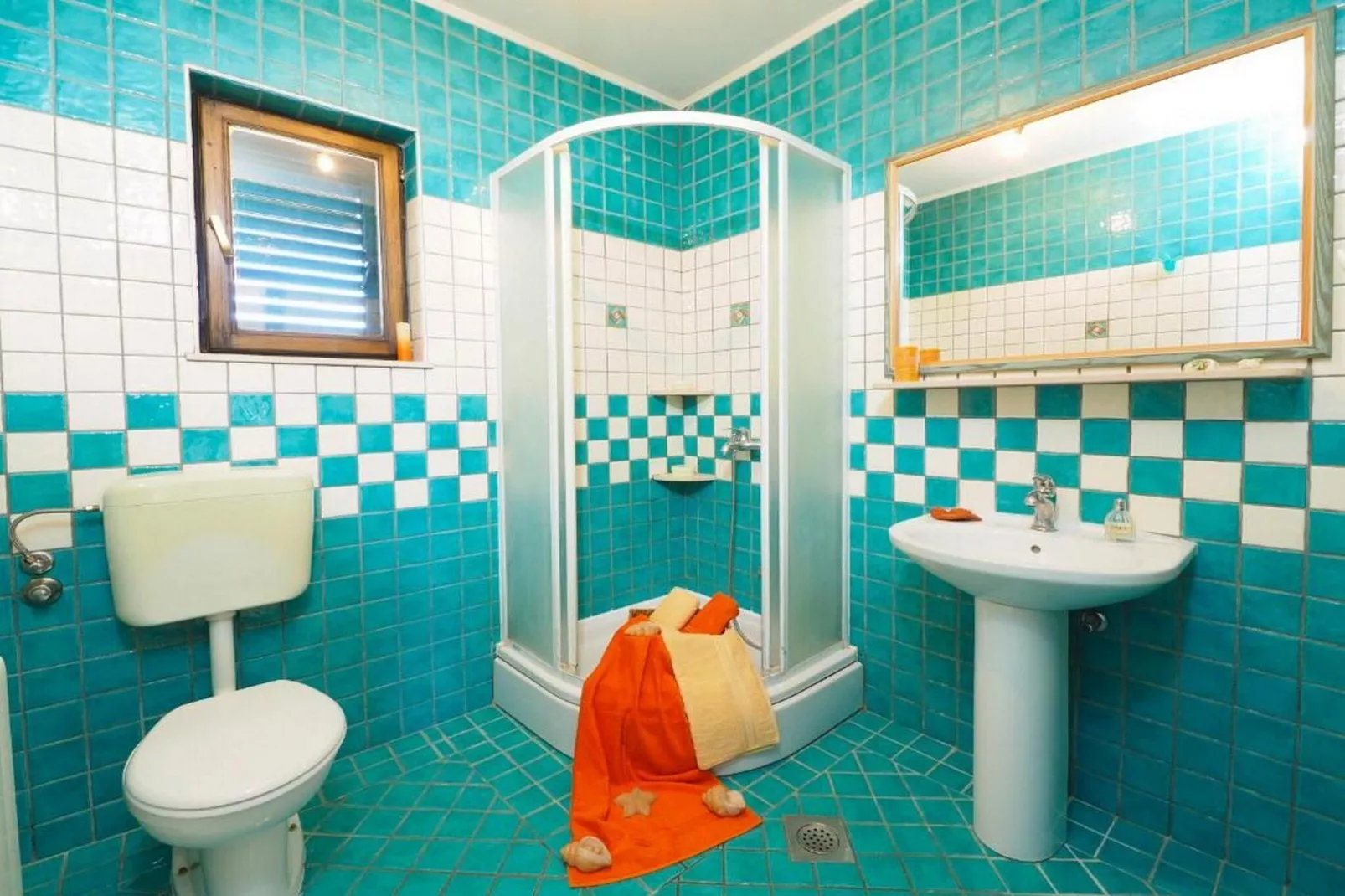 Villa Antonija - Four-Bedroom Villa with Terrace and Private Pool-Salle de bain