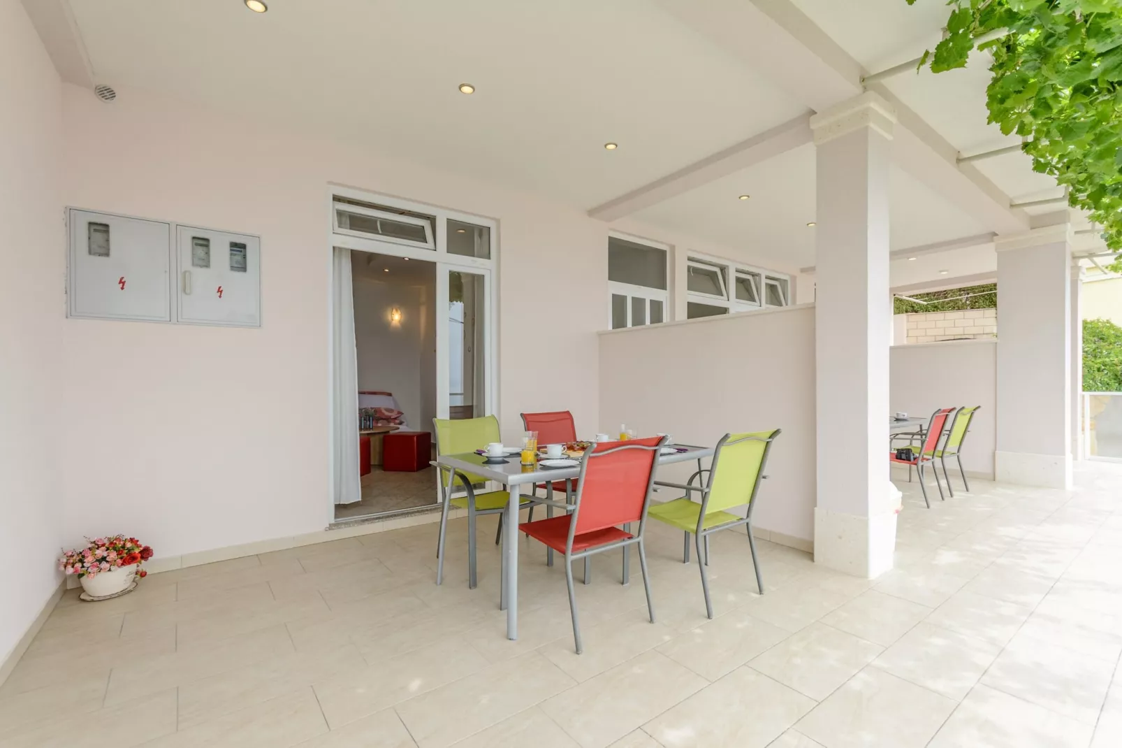 Apartments Hope (Dugi Rat) - Comfort OneBedroom Apartment with Terrace and Sea View (A1)-Terrasse