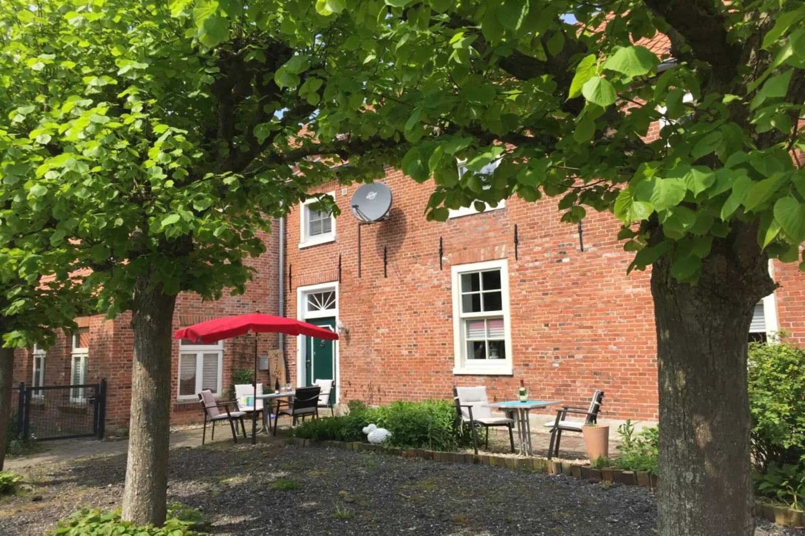 178168-Exterior in summer