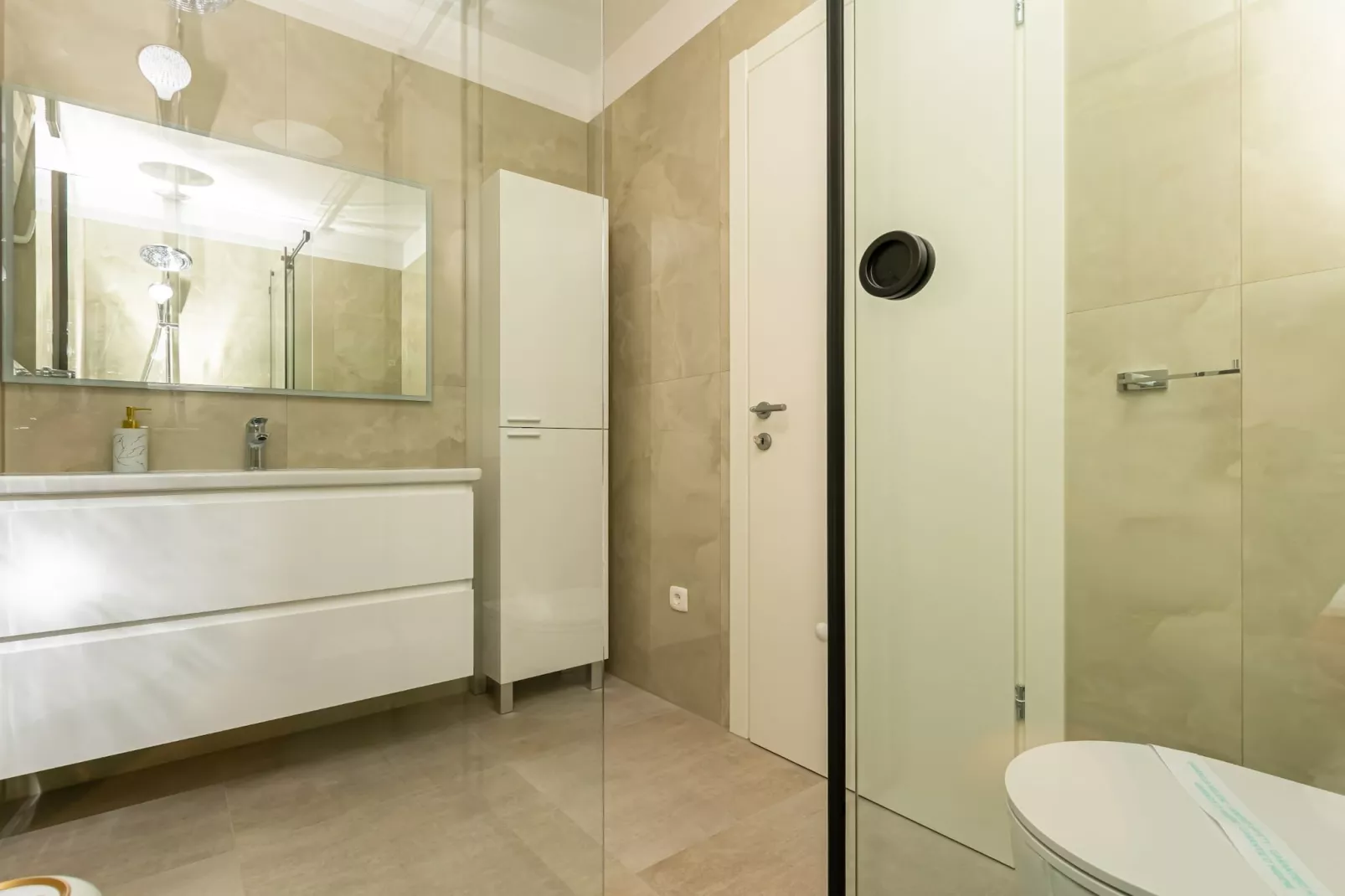 Apartments Hope (Dugi Rat) - Three-Bedroom Apartment with Jacuzzi  (Stanko) - Bathroom