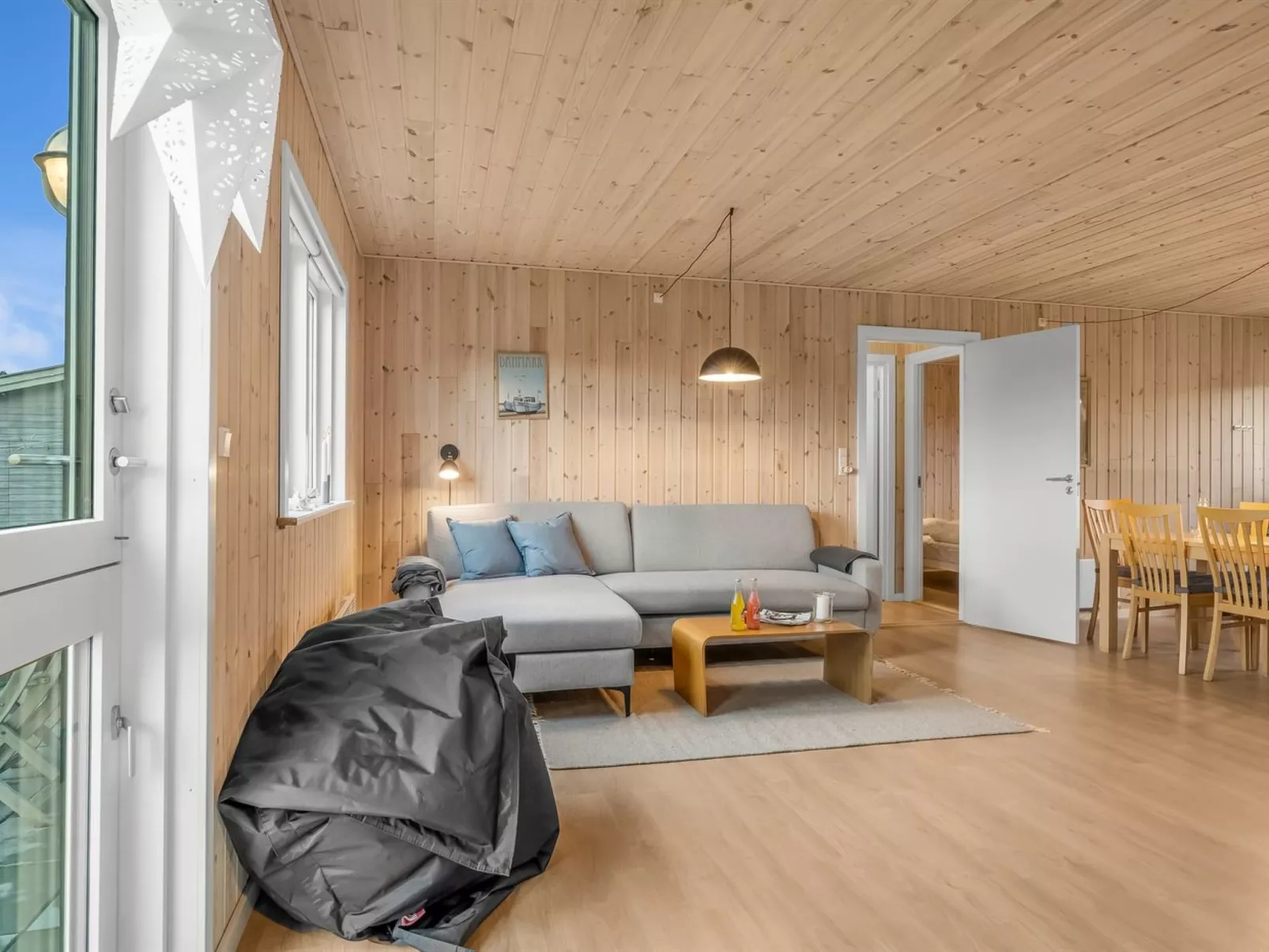 "Ovine" - 900m from the sea - Inside