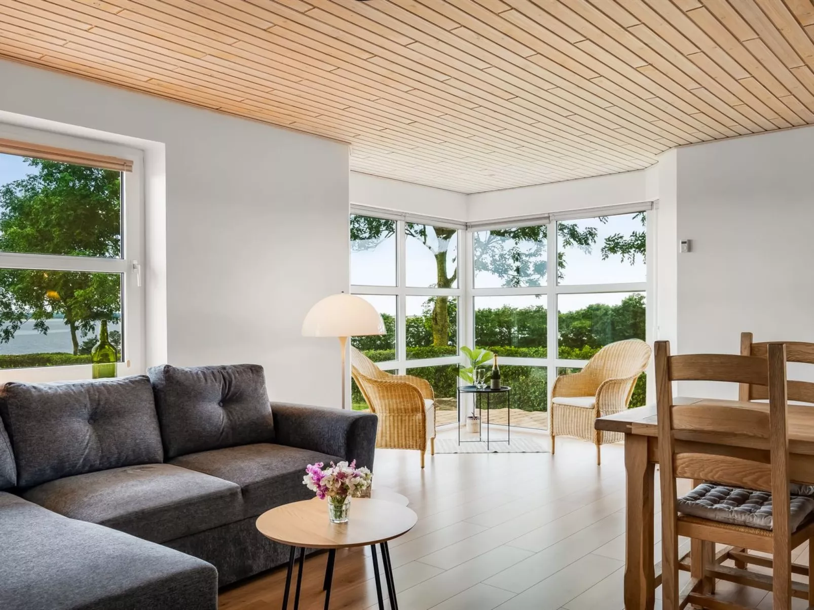 "Erja" - 300m to the fjord-Dedans