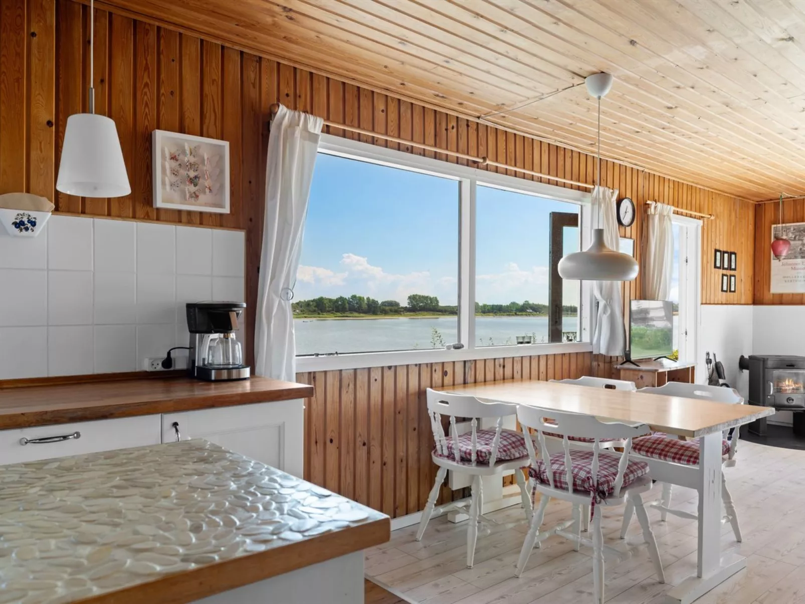 "Rajna" - 30m from the sea-Drinnen