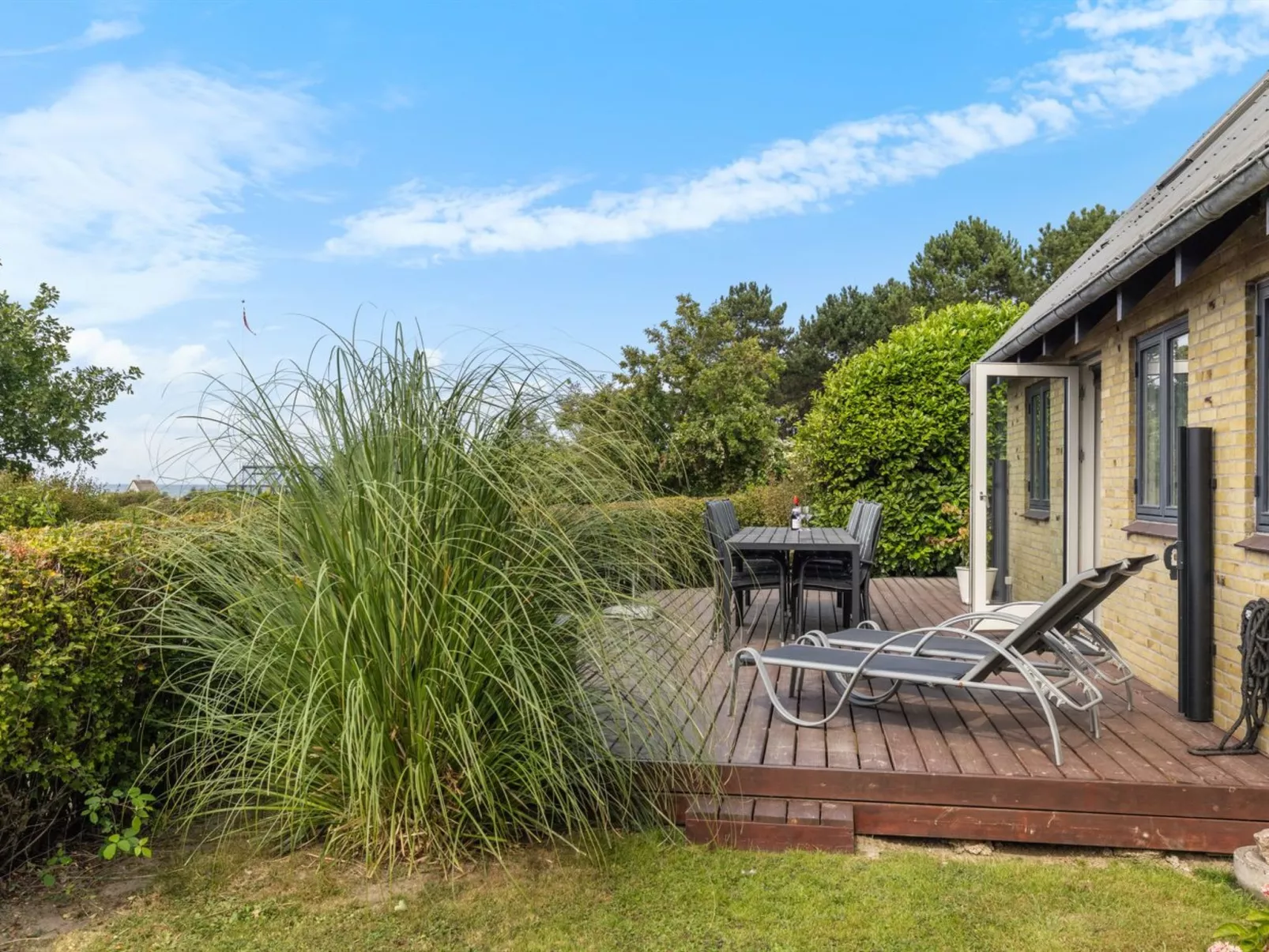 "Ina" - 210m from the sea-Draußen