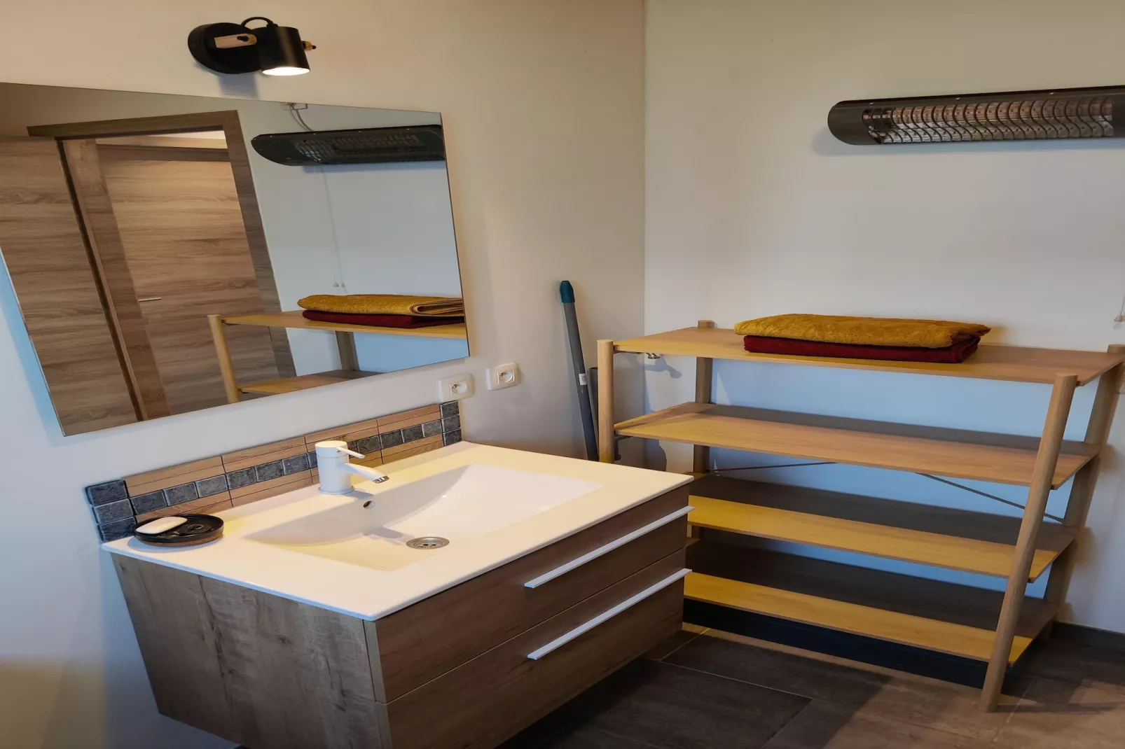 Appartement Terrasse 2/2-Salle de bain