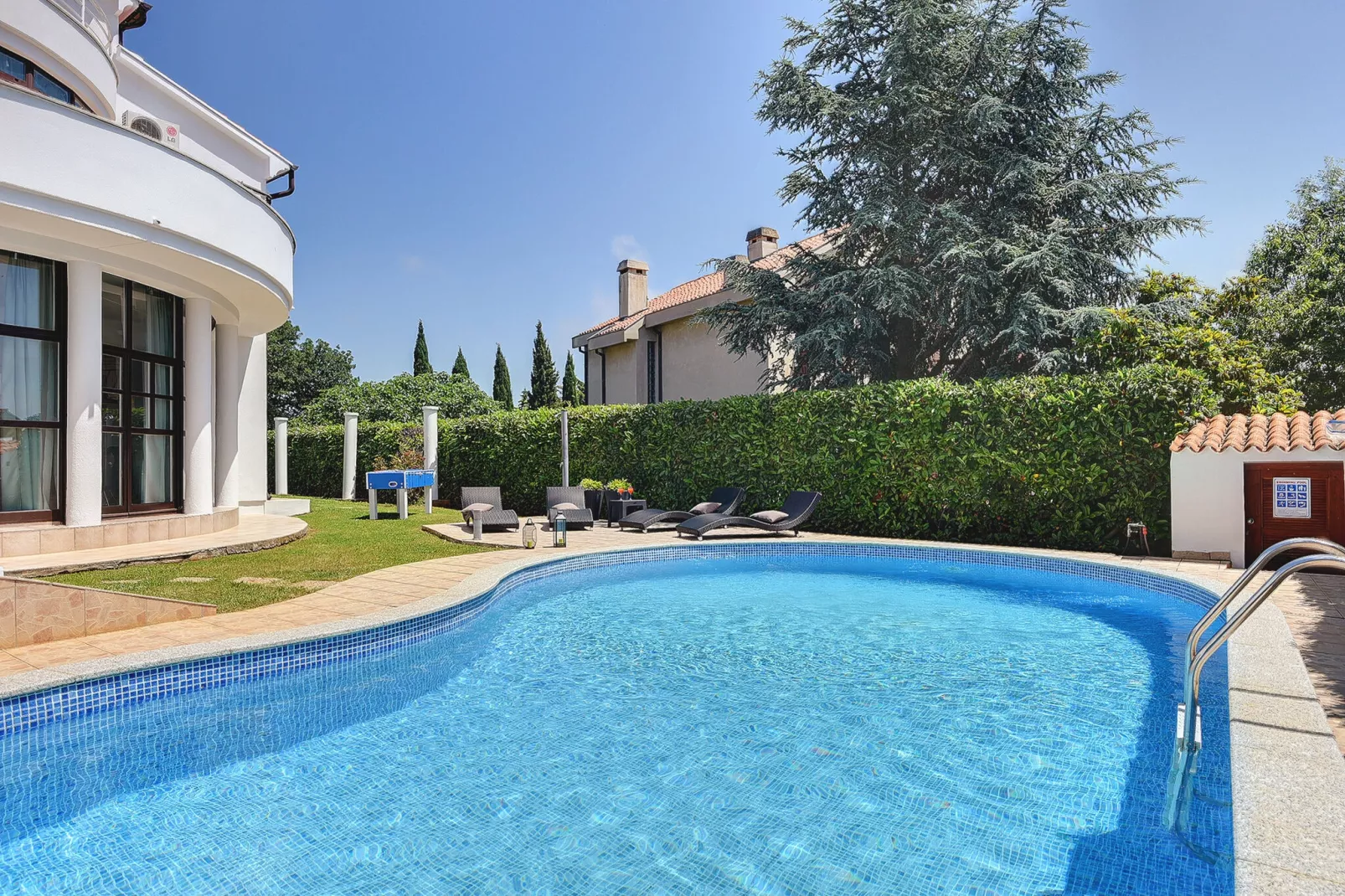 Villa Mutila-Pool