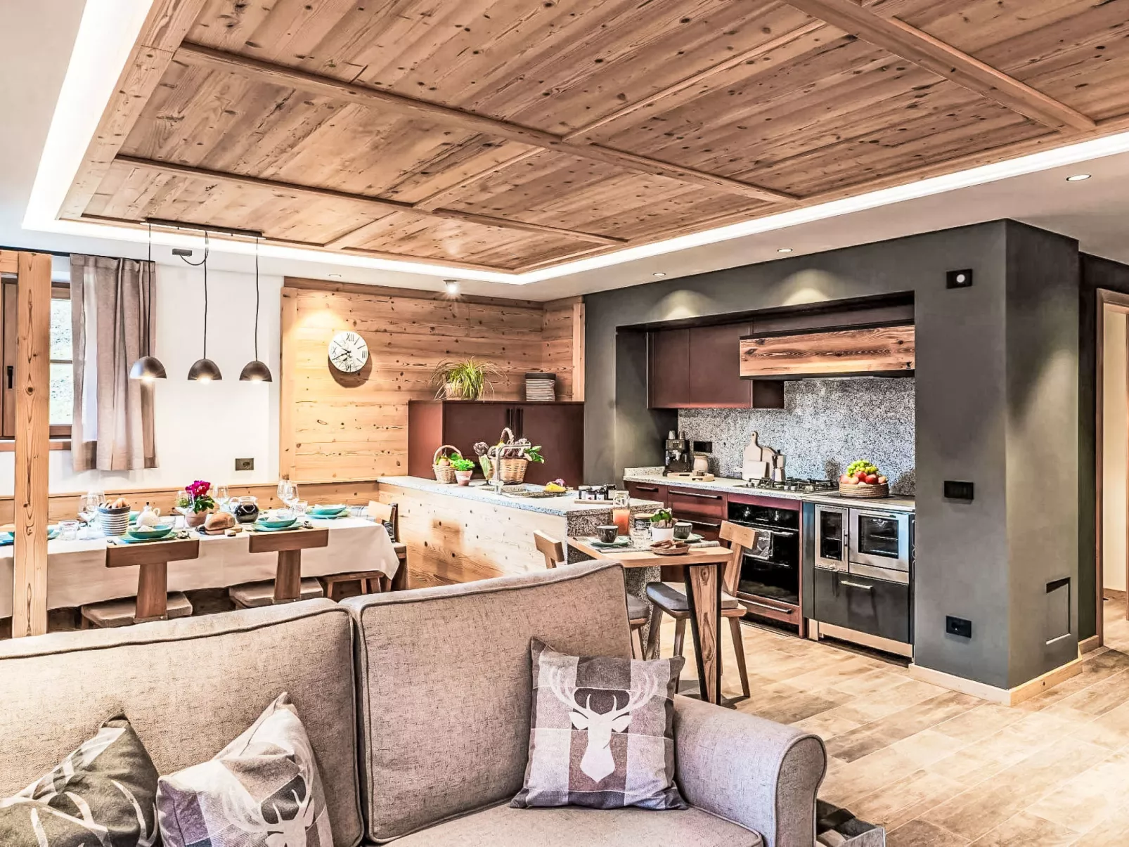 La Granda e la Piciola-Inside