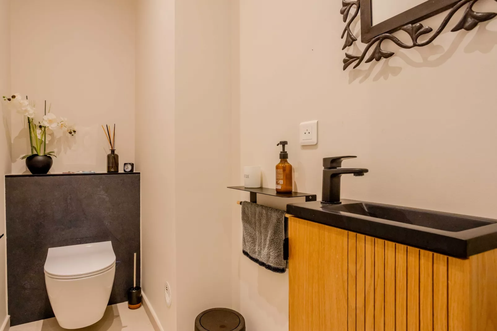 MB-2-PINS-M-Untagged