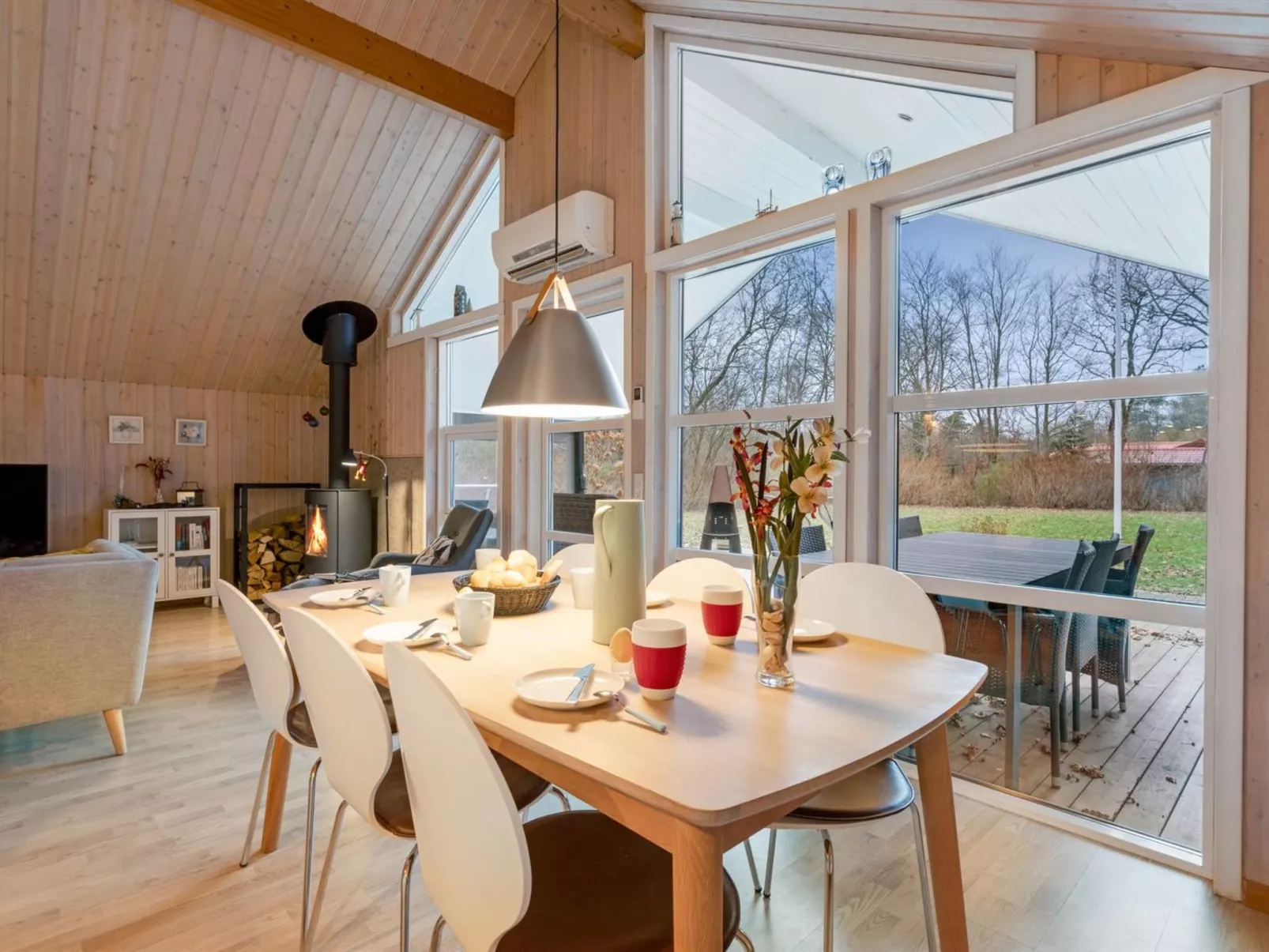 "Iorund" - 10km from the sea-Dedans