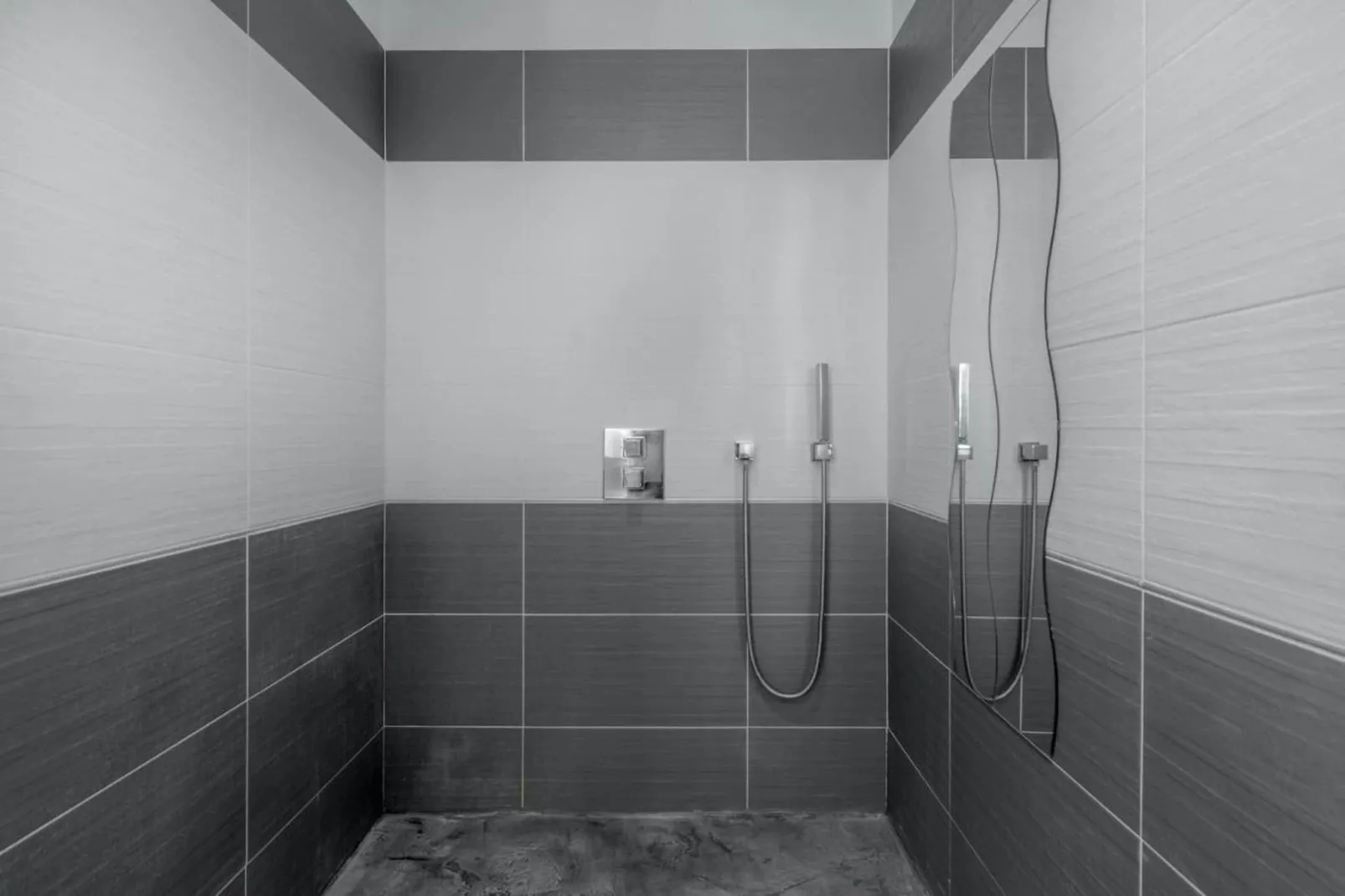 Villa avec piscine chauffée spa salle sport et cinéma-Salle de bain