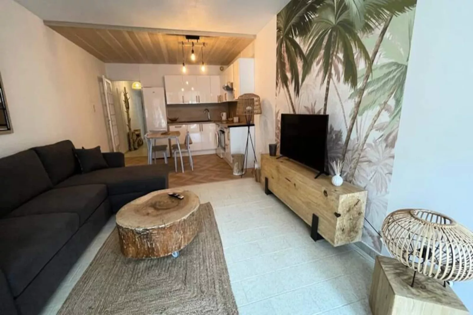 Résidence La M&eacute;diterran&eacute;e Appartement Au Coeur Du Village 50 M De La Plage-Untagged