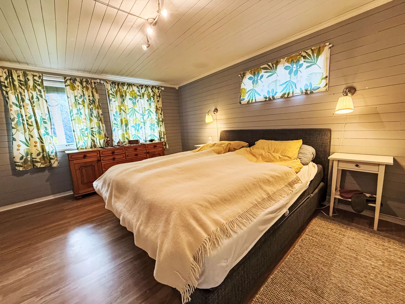 Høyanger Panorama - Inside