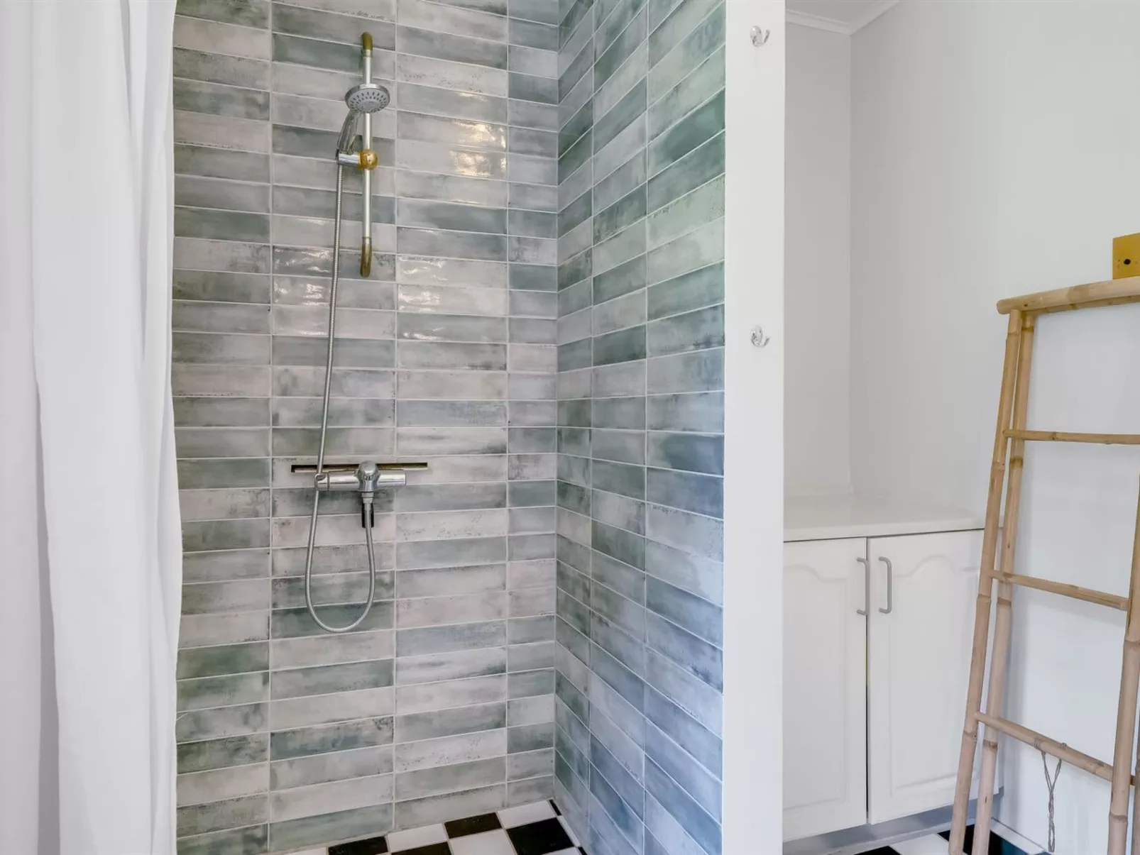 "Virve" - 100m to the fjord - Dedans