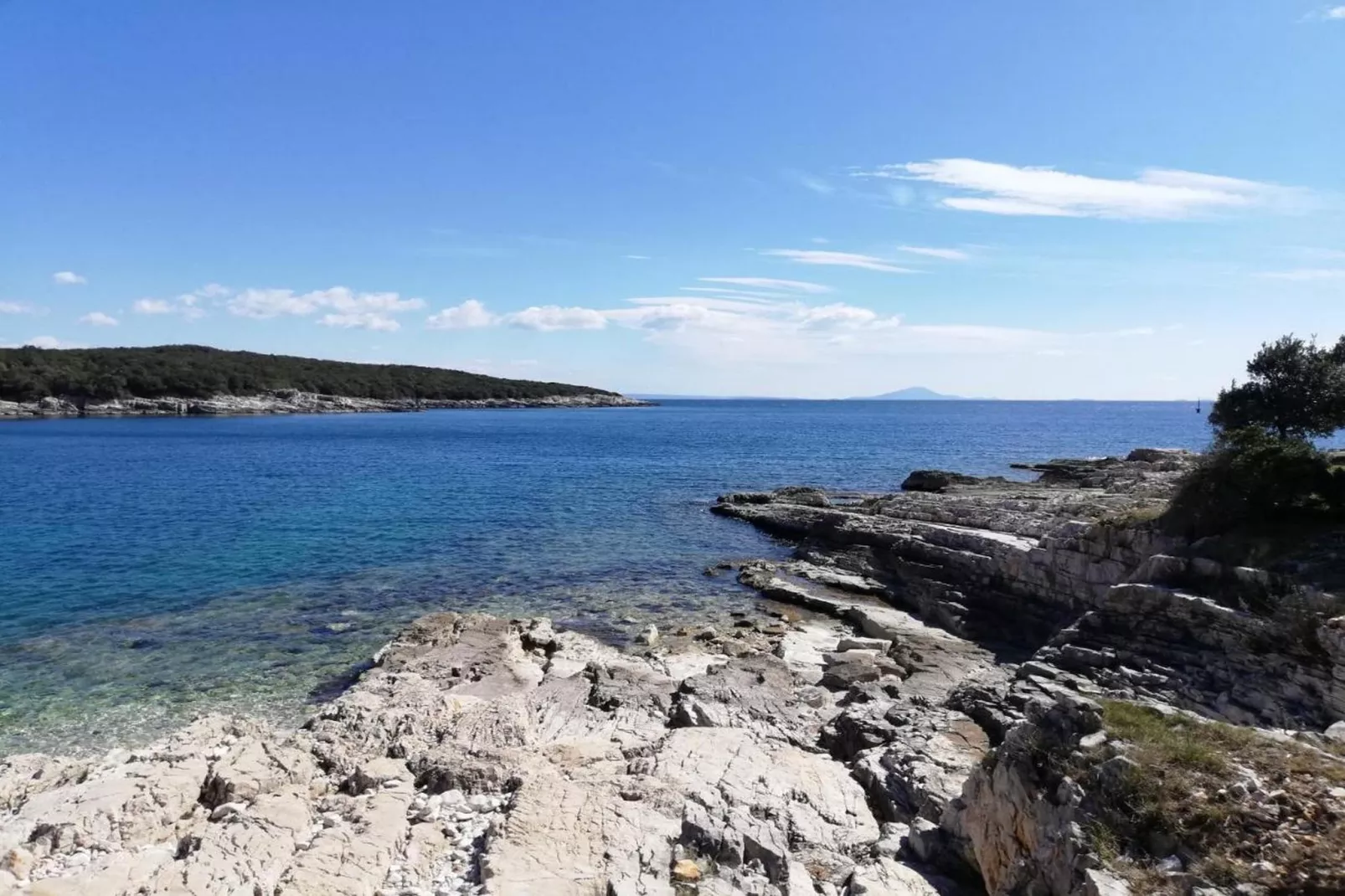 Apartment Baselak - Duplex One Bedroom Apartment with Balcony and Sea View - Ambiance