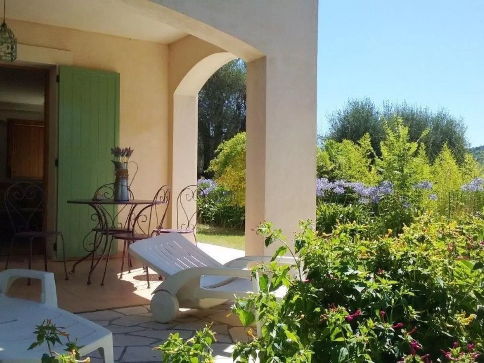 Appartement in Le Bar-Sur-Loup mit Eigenem Garten - Image-tags.info