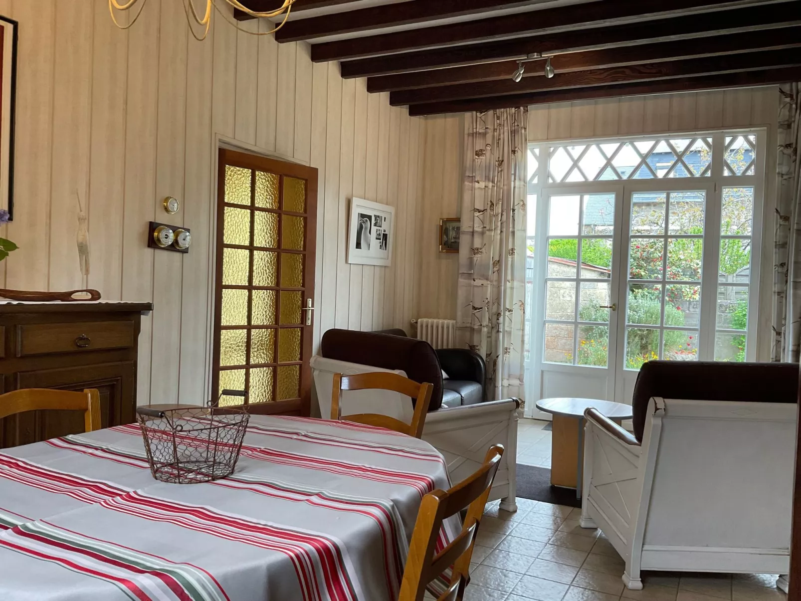 "Les flots bleus" (Die blauen Strände) - Drinnen