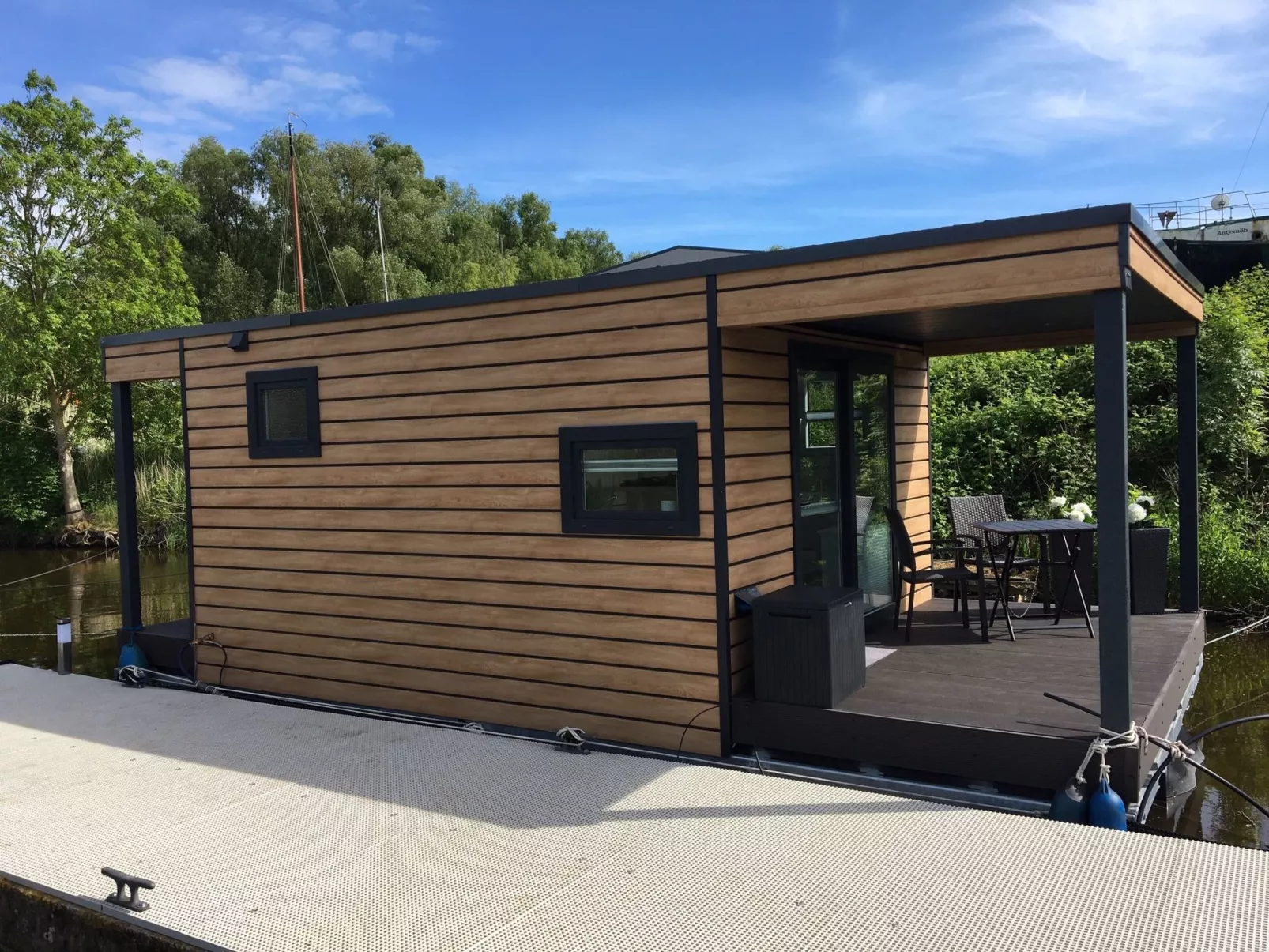 Hausboot KHT 2 Lacet mit Elektrokamin im Salon, 1 Schlafraum, Küche, Duschbad m - Image-tags.info