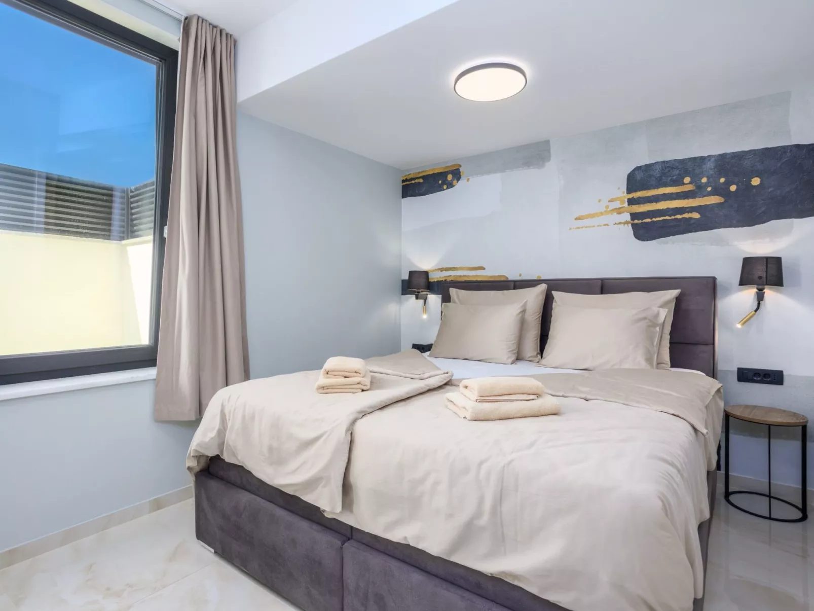 Luxusvilla mit beheiztem Pool in Strandnähe - Image-tags.info