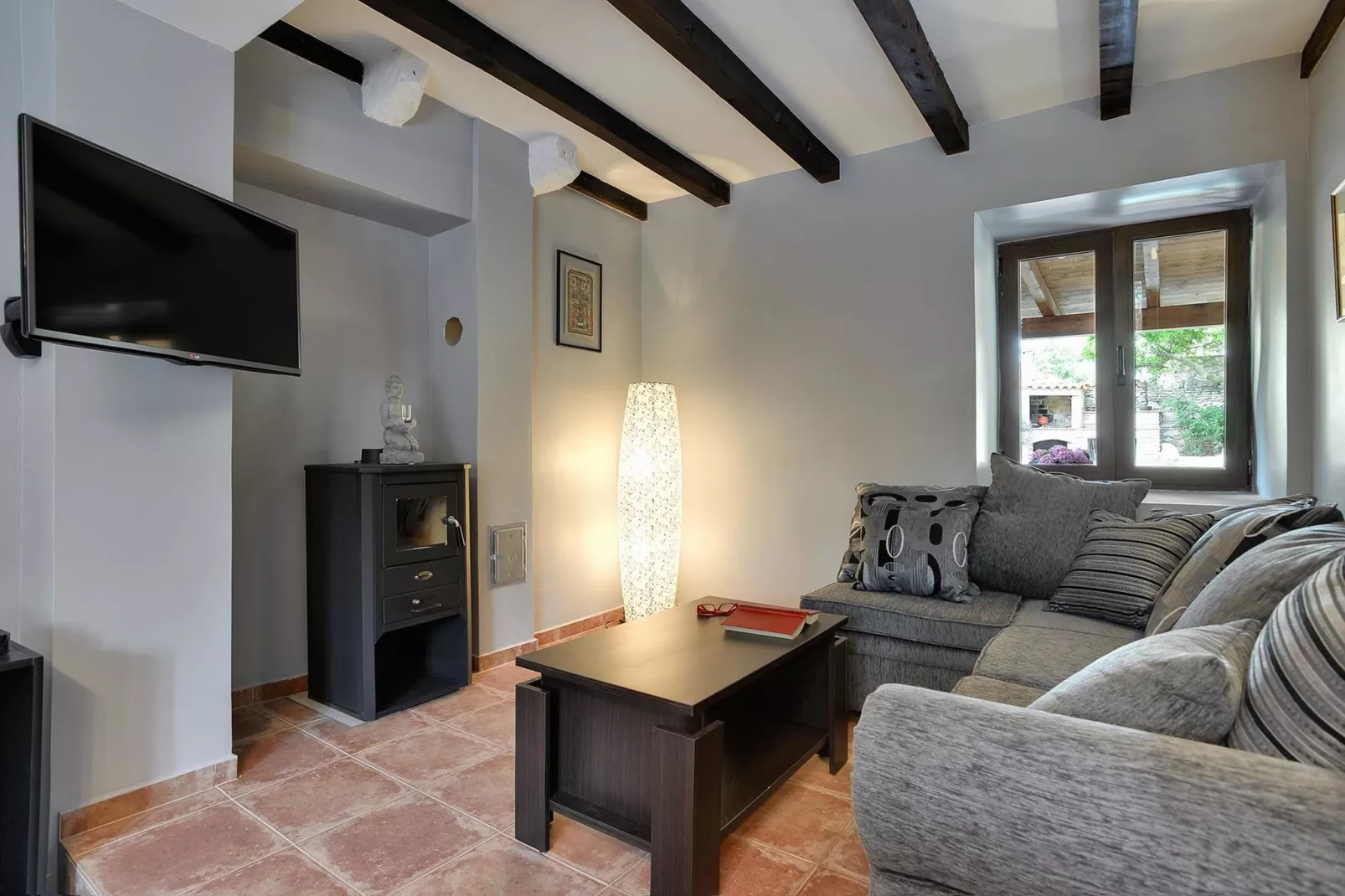 Villa BR-Living room