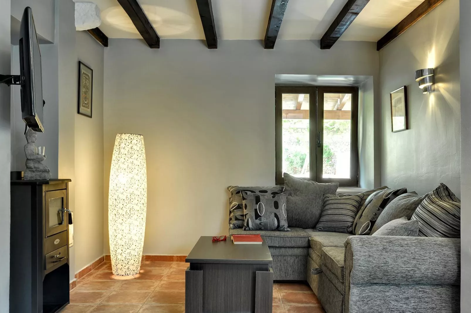 Villa BR-Living room