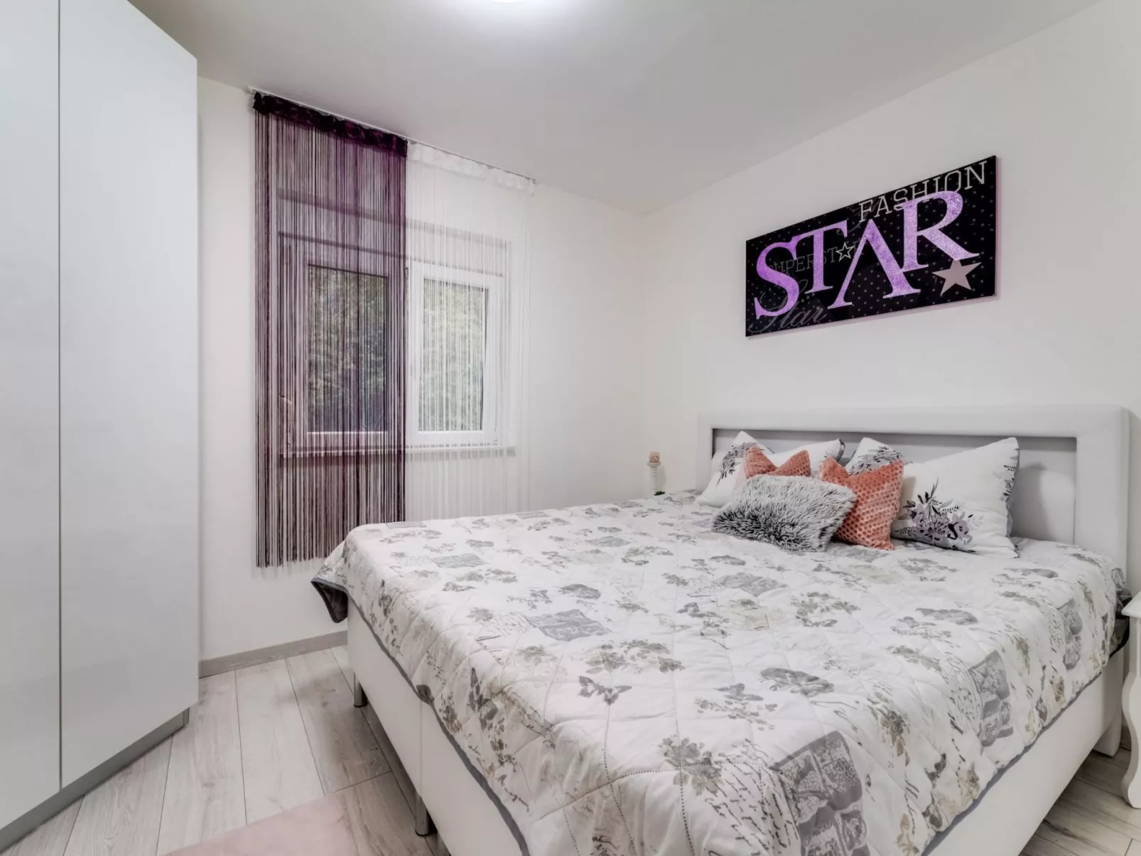 Neue Villa mit Pool und Meerblick - Image-tags.info