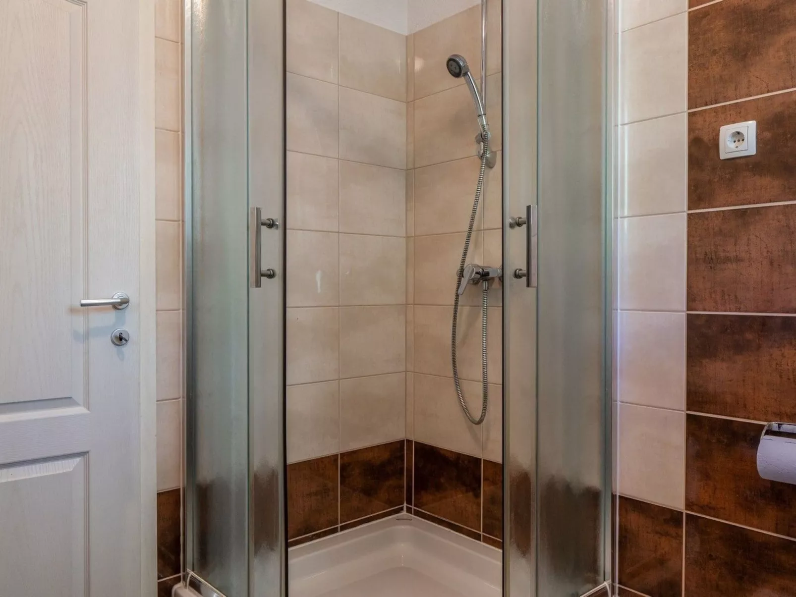 Apartment Sum mora 4 - Image-tags.info