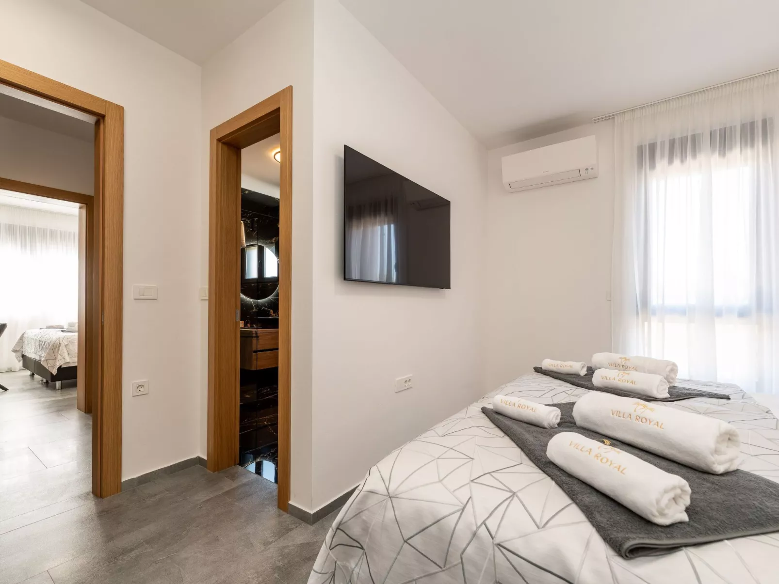 Apartment Royal 2 - Image-tags.info