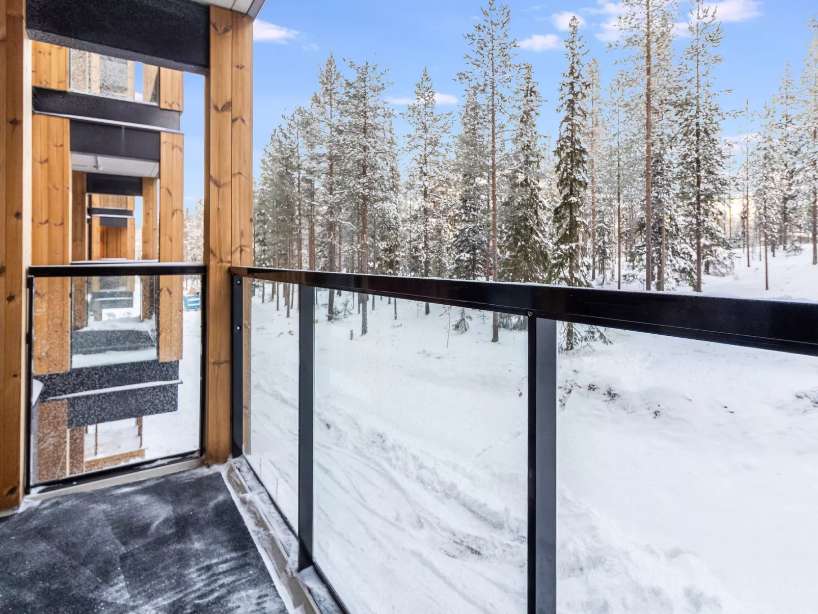 Lingonberry d11 - Drinnen