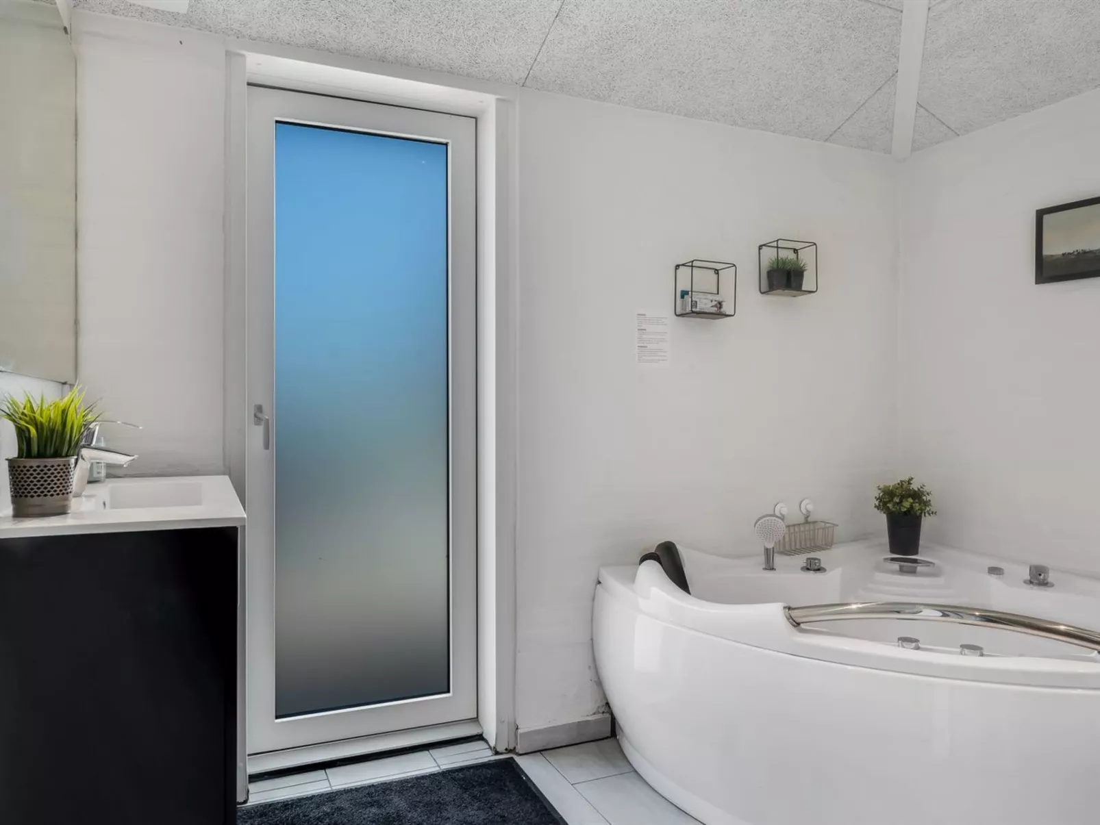 "Eerika" - 500m to the fjord - Drinnen