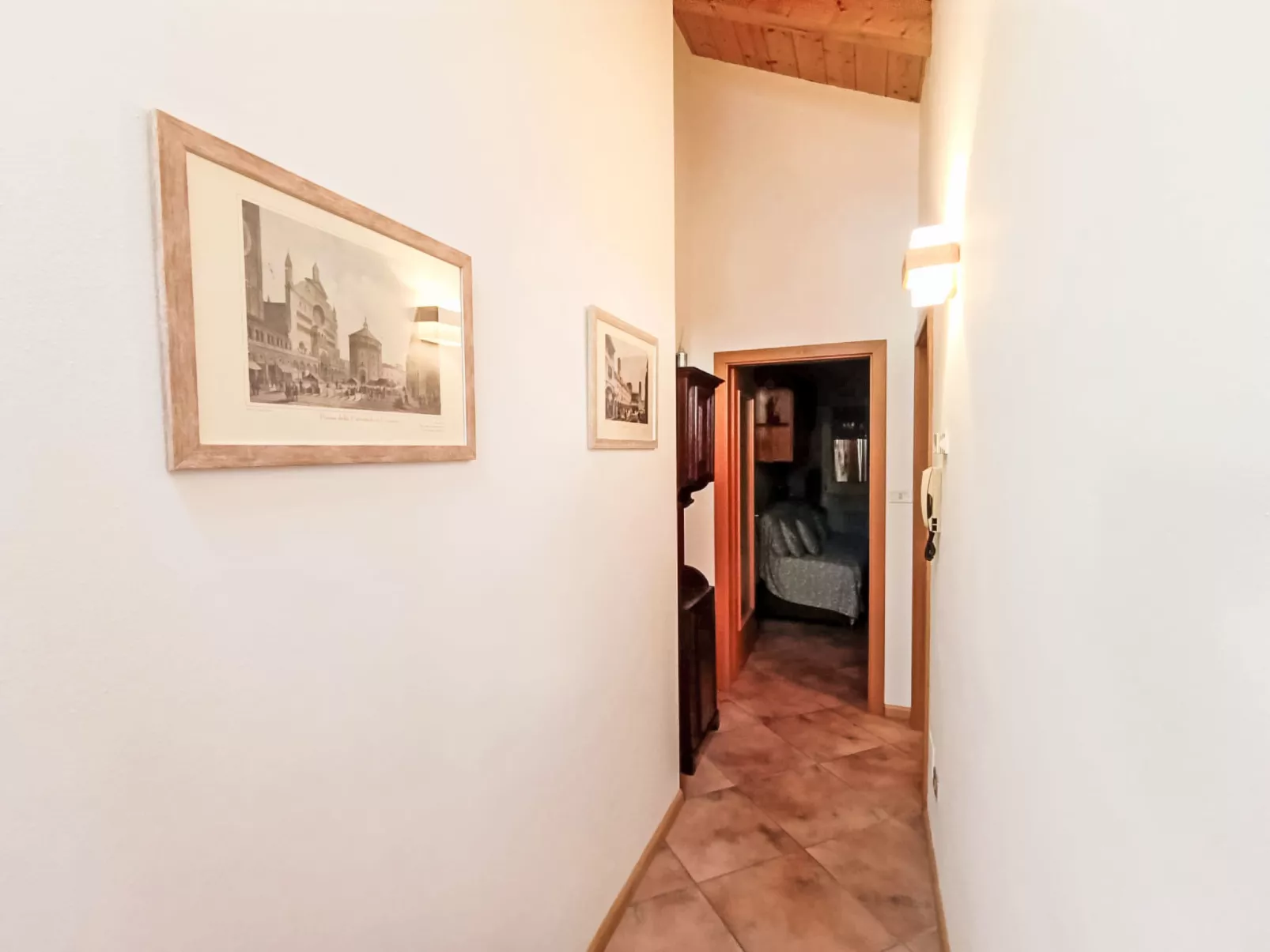 Cesa sot Larsec - Inside