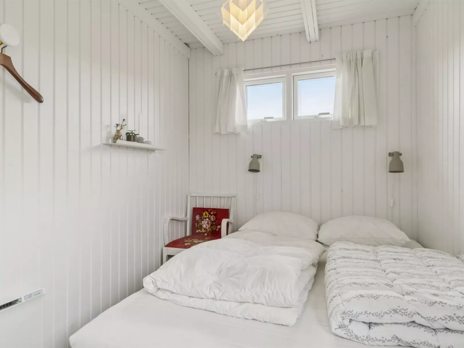 "Bjarni" - 180m from the sea - Inside