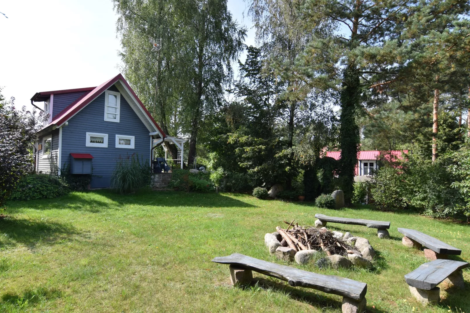 Domki wakacyjne MACIEJKA we Frydrychowie - Gardens in summer