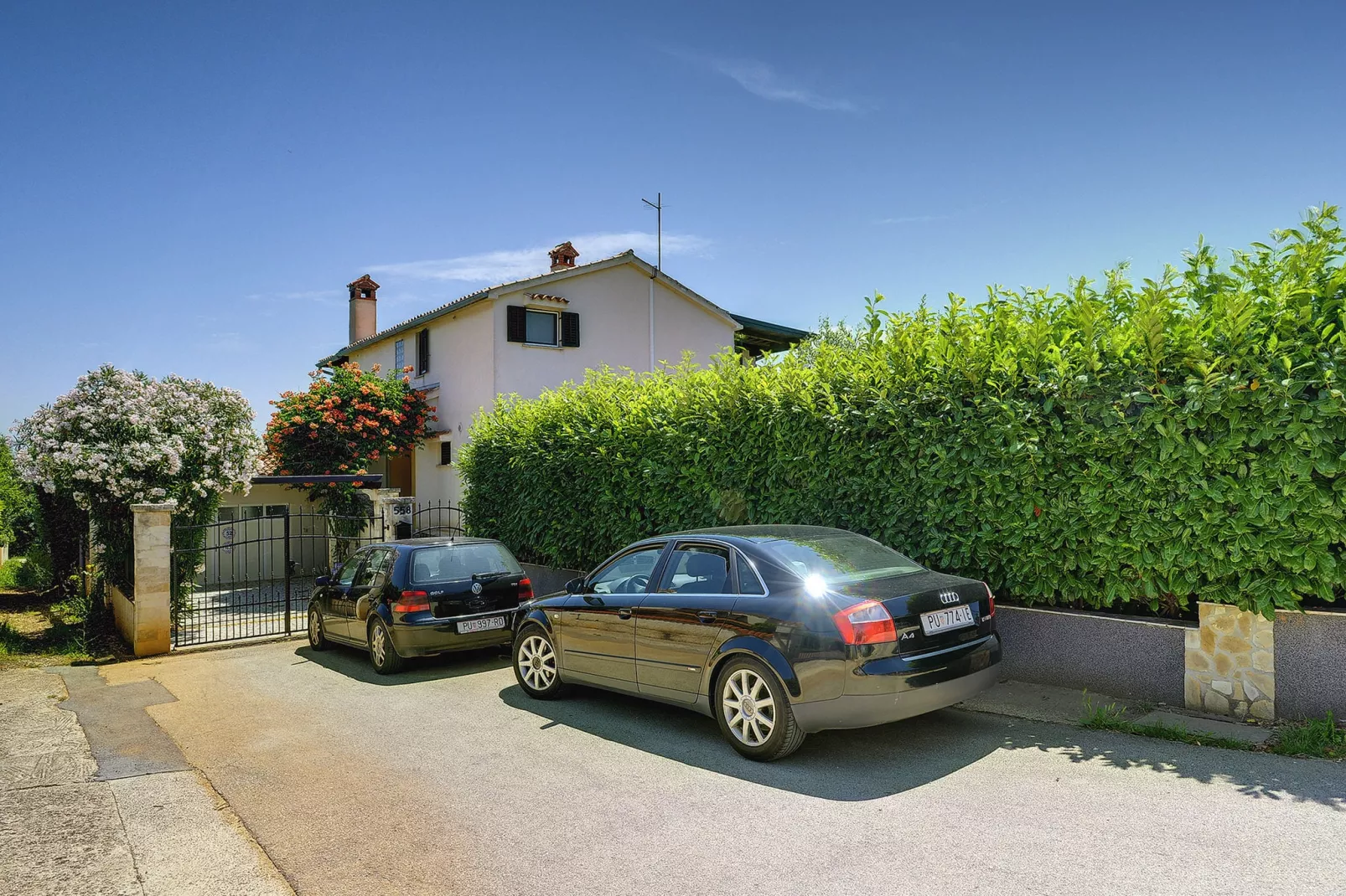 Villa Golf House-Außenbereich Sommer