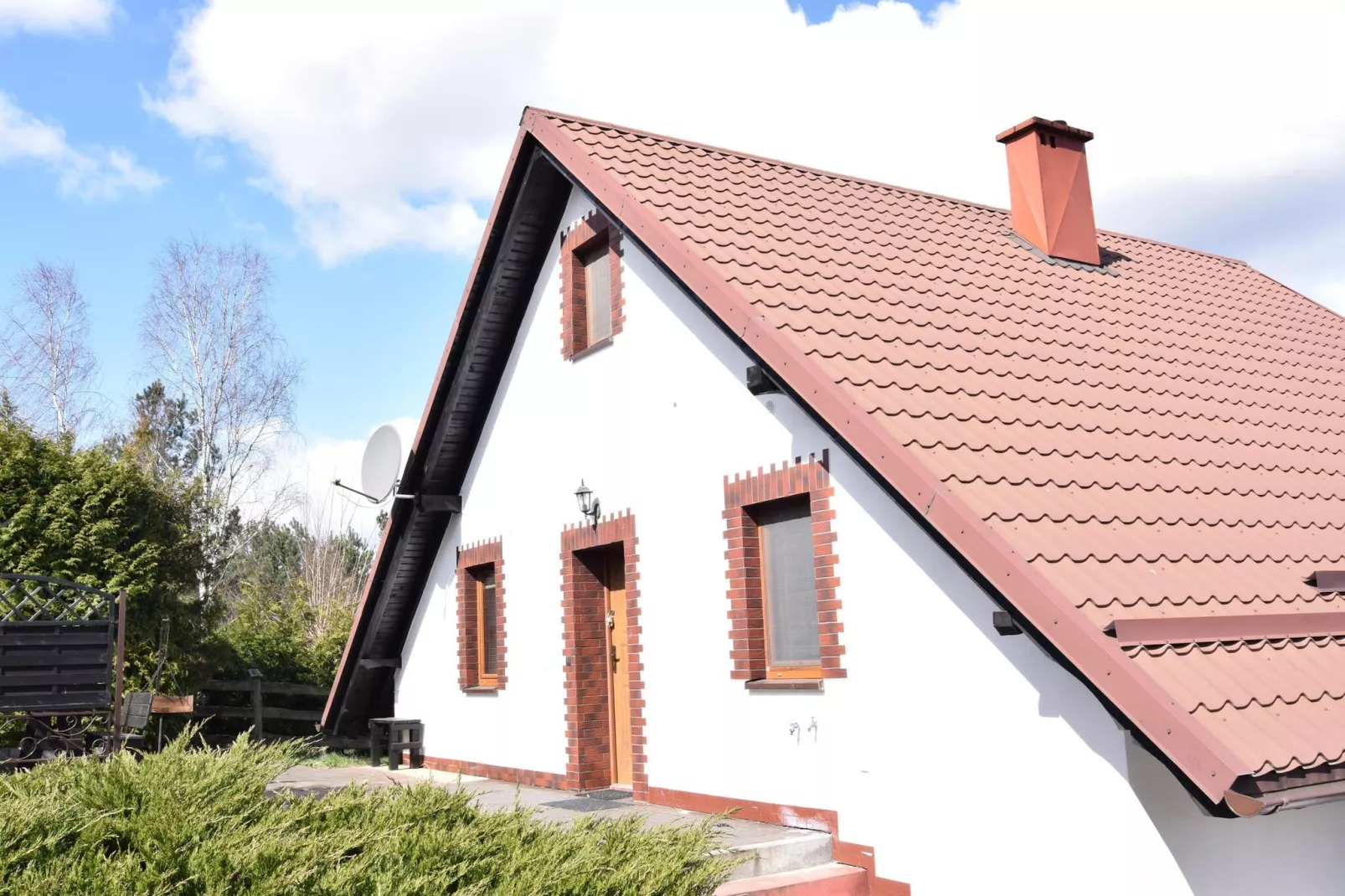 Apartament wakacyjny w Kiedrowicach dla max 5 osób-Exterior in summer