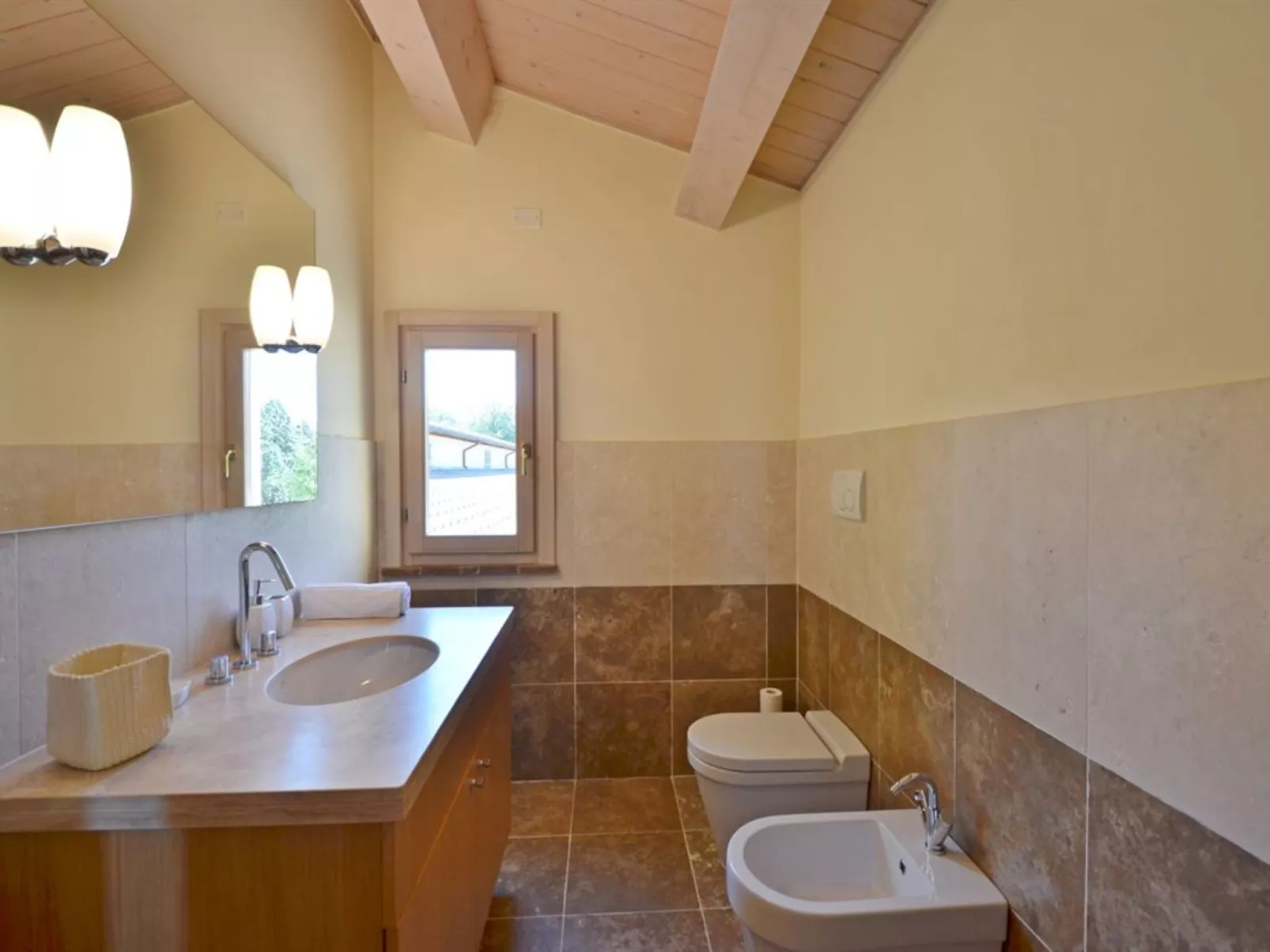 Villa Aquila - Drinnen