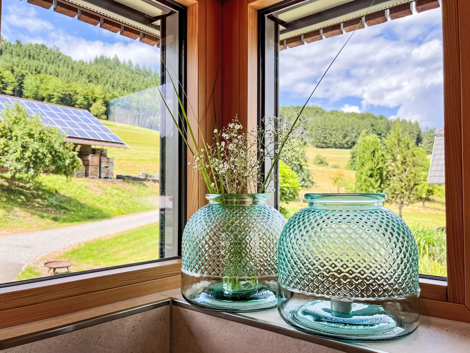 Kinast (HFT201)-Outside