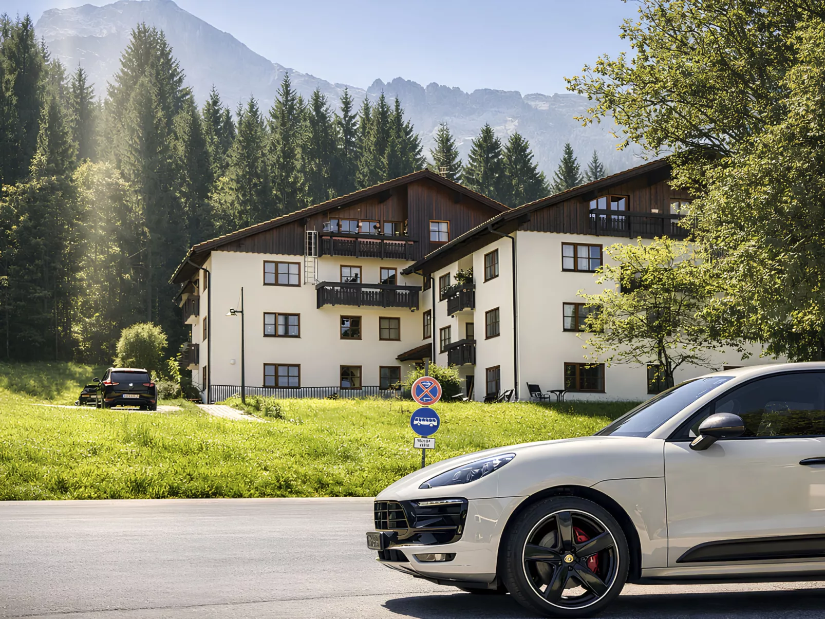 Am Obersalzberg-Outside