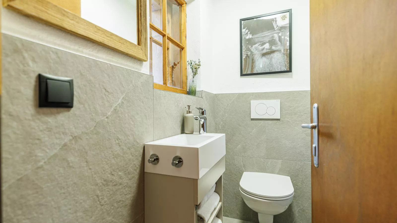 Tirola Hütte-Badezimmer