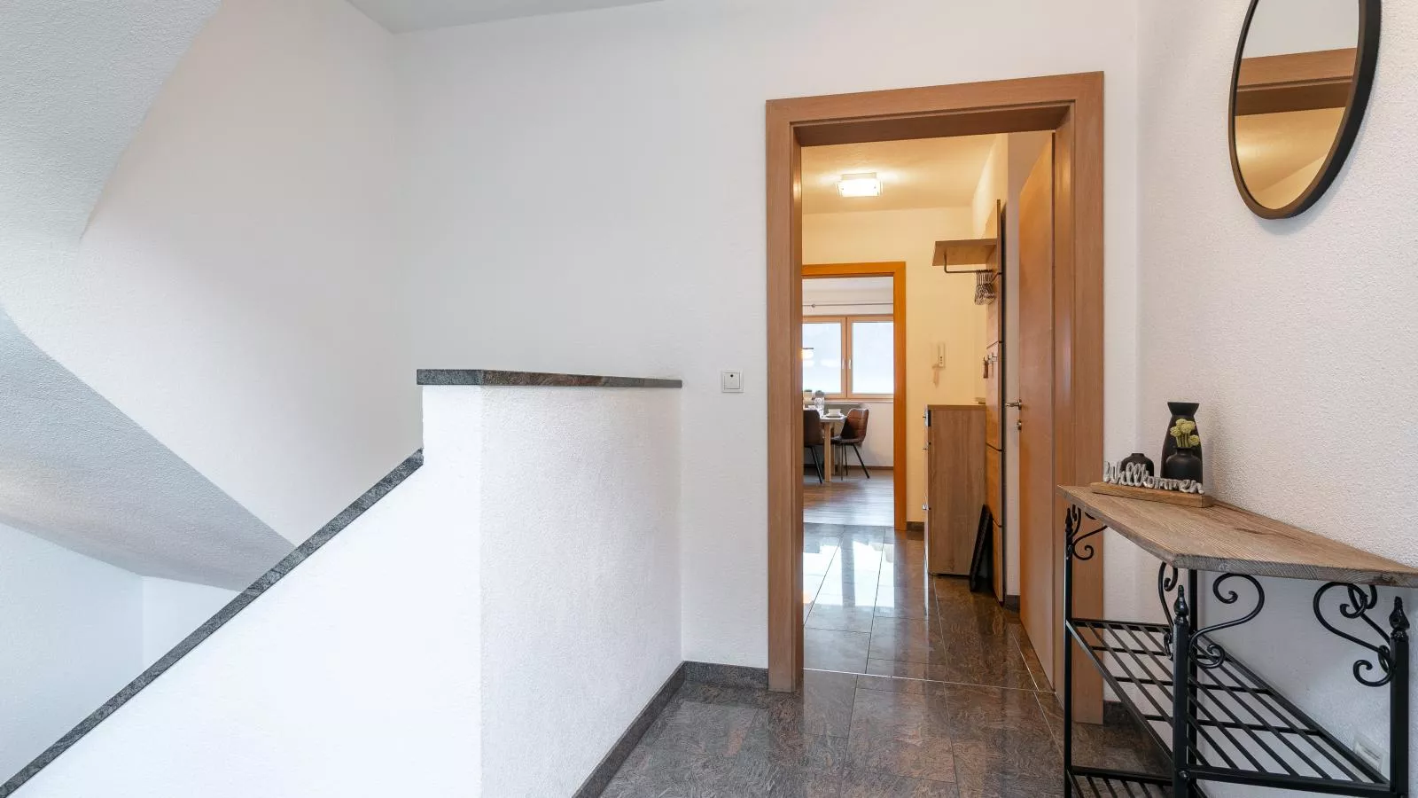 Schiestl - Hall & reception