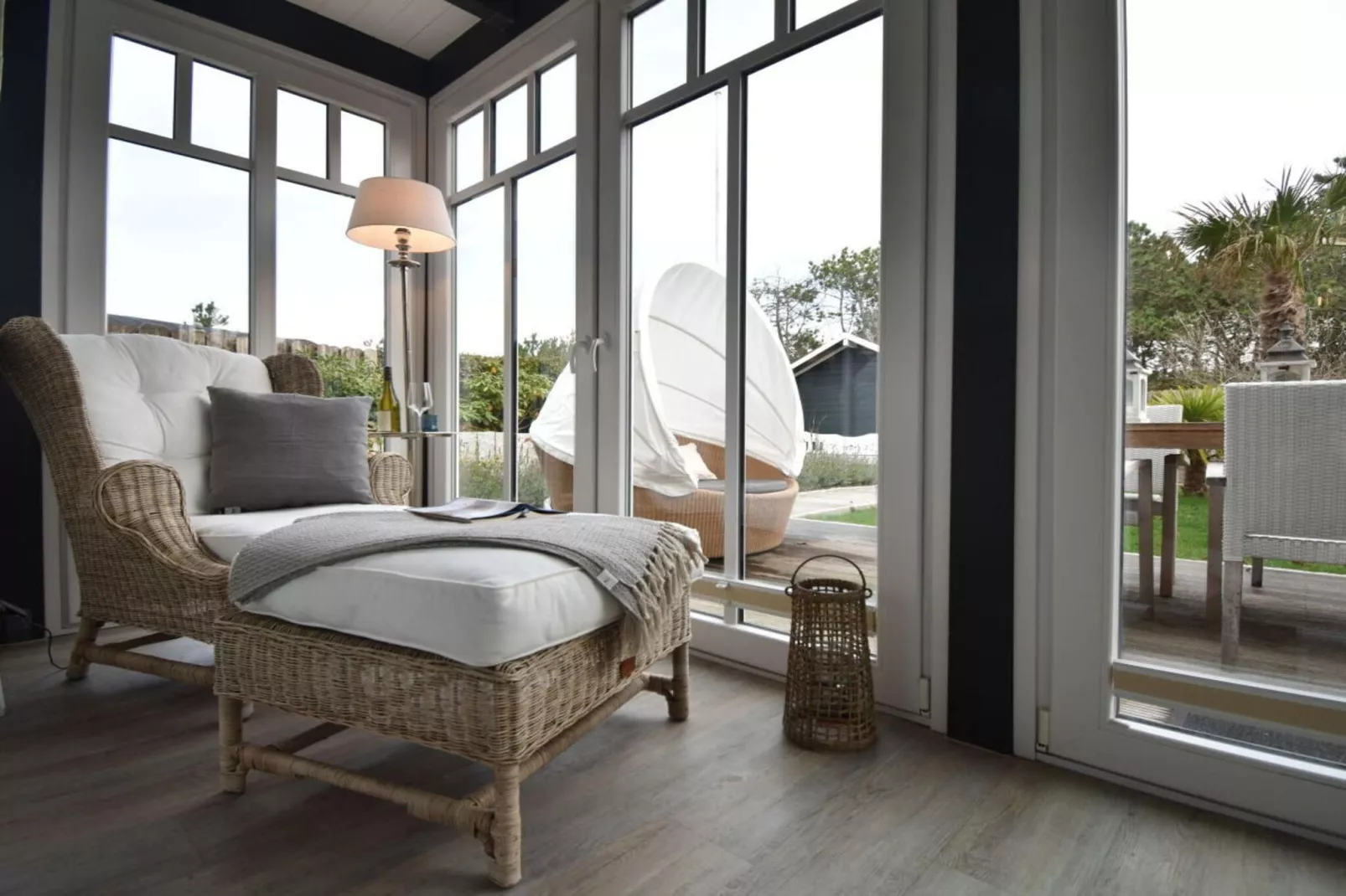 382416-Terrasse/Balkon