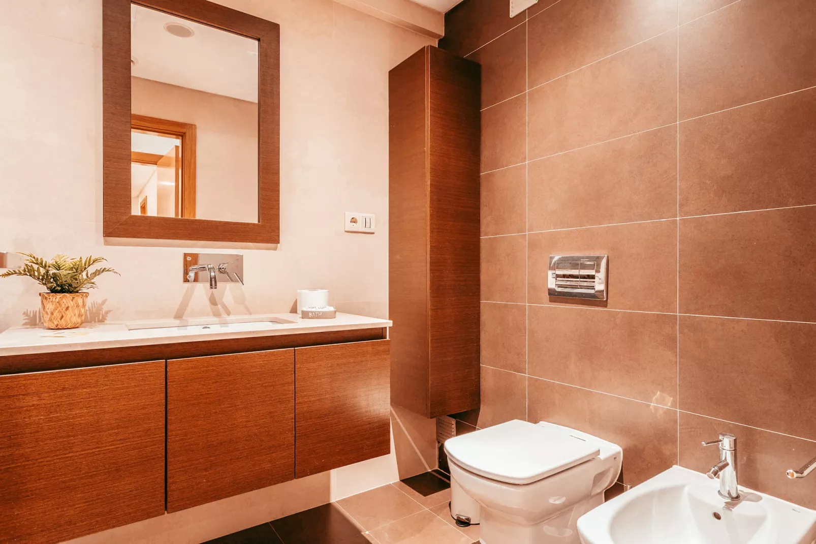 Modern & Elegant 2 bedroom in Amadora by GT House-Badezimmer