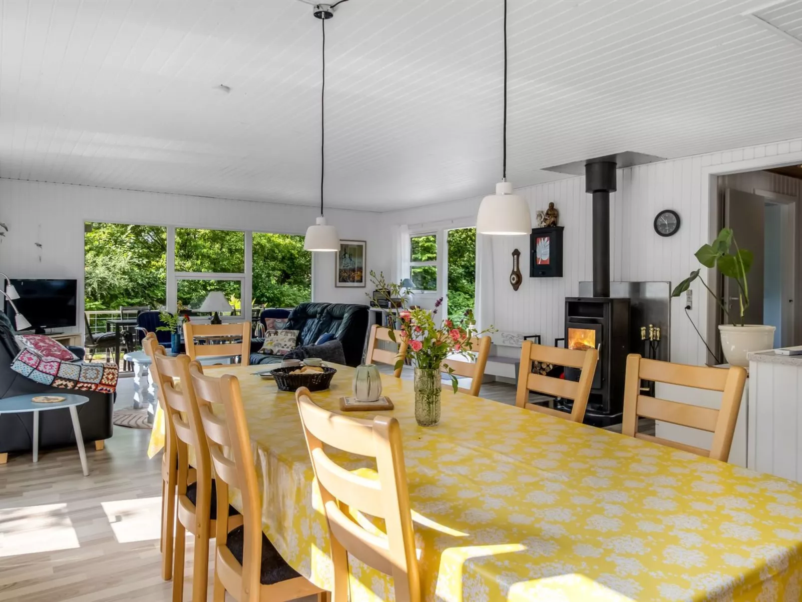 "Matias" - 30km from the sea-Drinnen